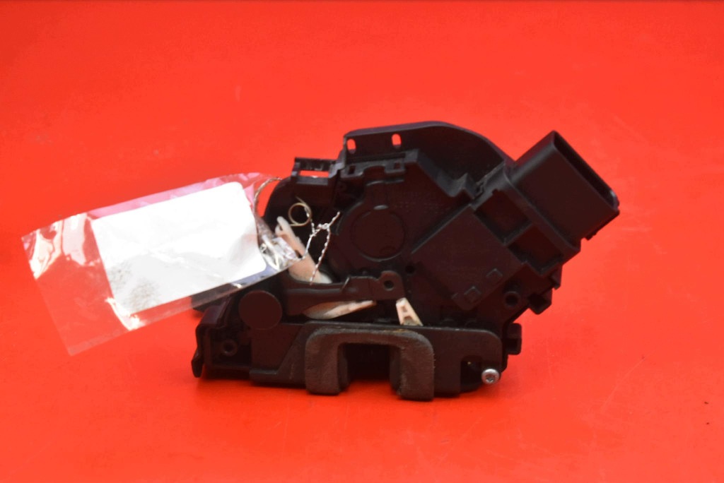 lock door left front front EU 6M2A-R21813-EC FORD MONDEO MK4 5D HB 07