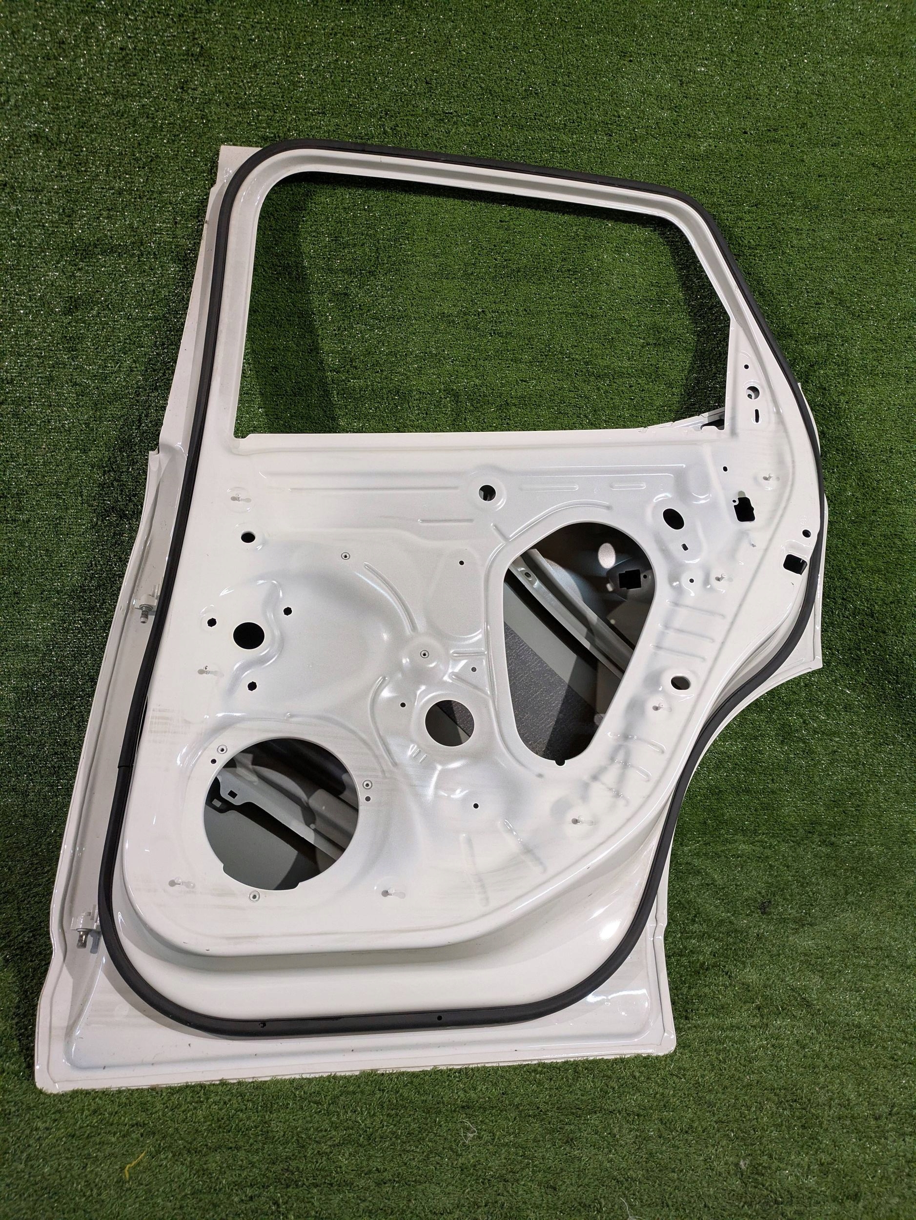 door rear. right right rear part CUPRA FORMENTOR 5FF NR.1370