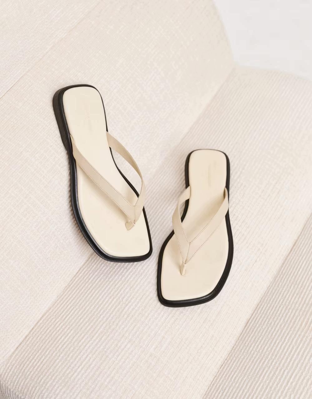 Vagabond Shoemaker Kožené Žabky B23__40