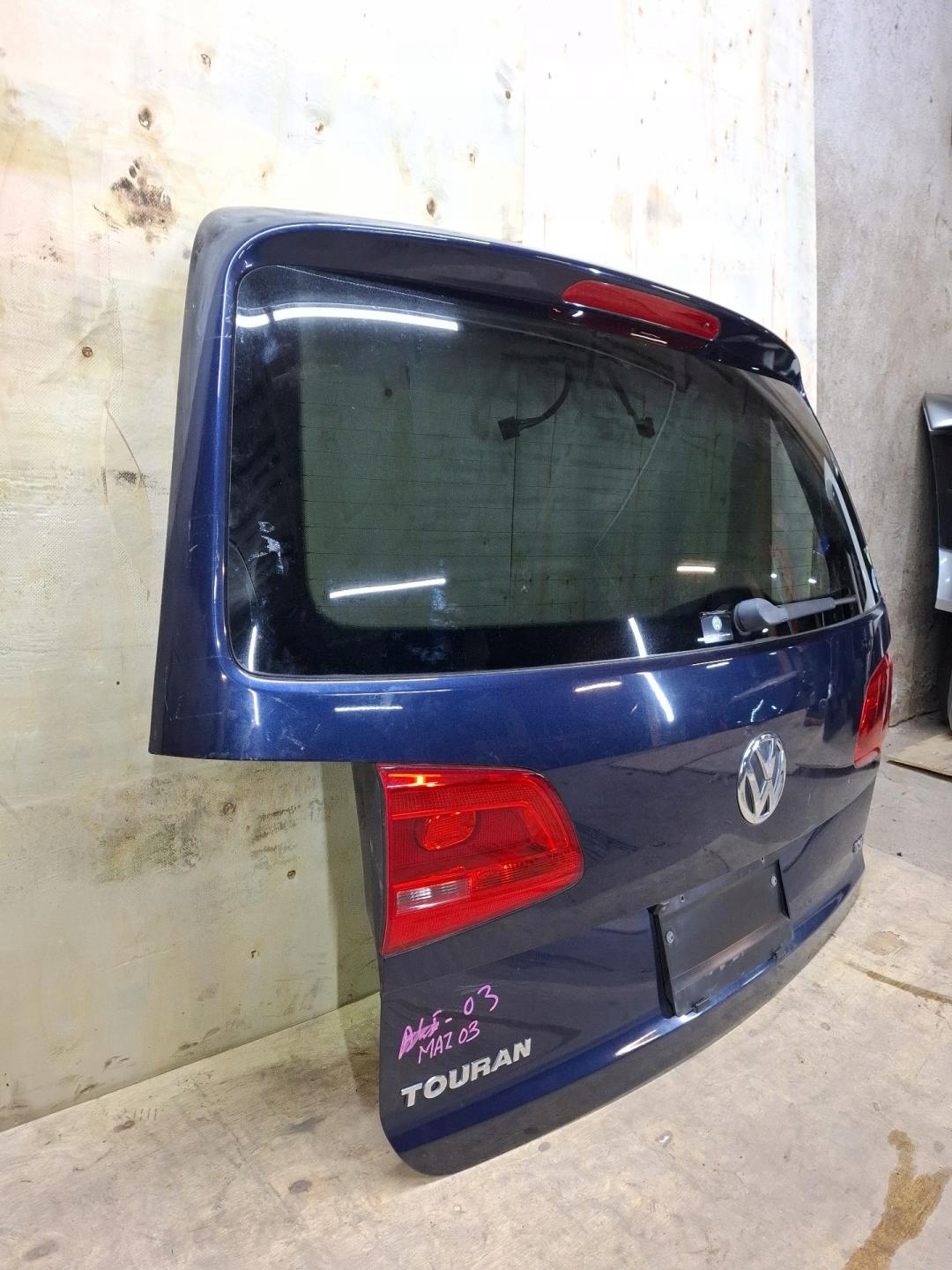 rear trunk door boot Volkswagen Touran 2nd facelift 2011