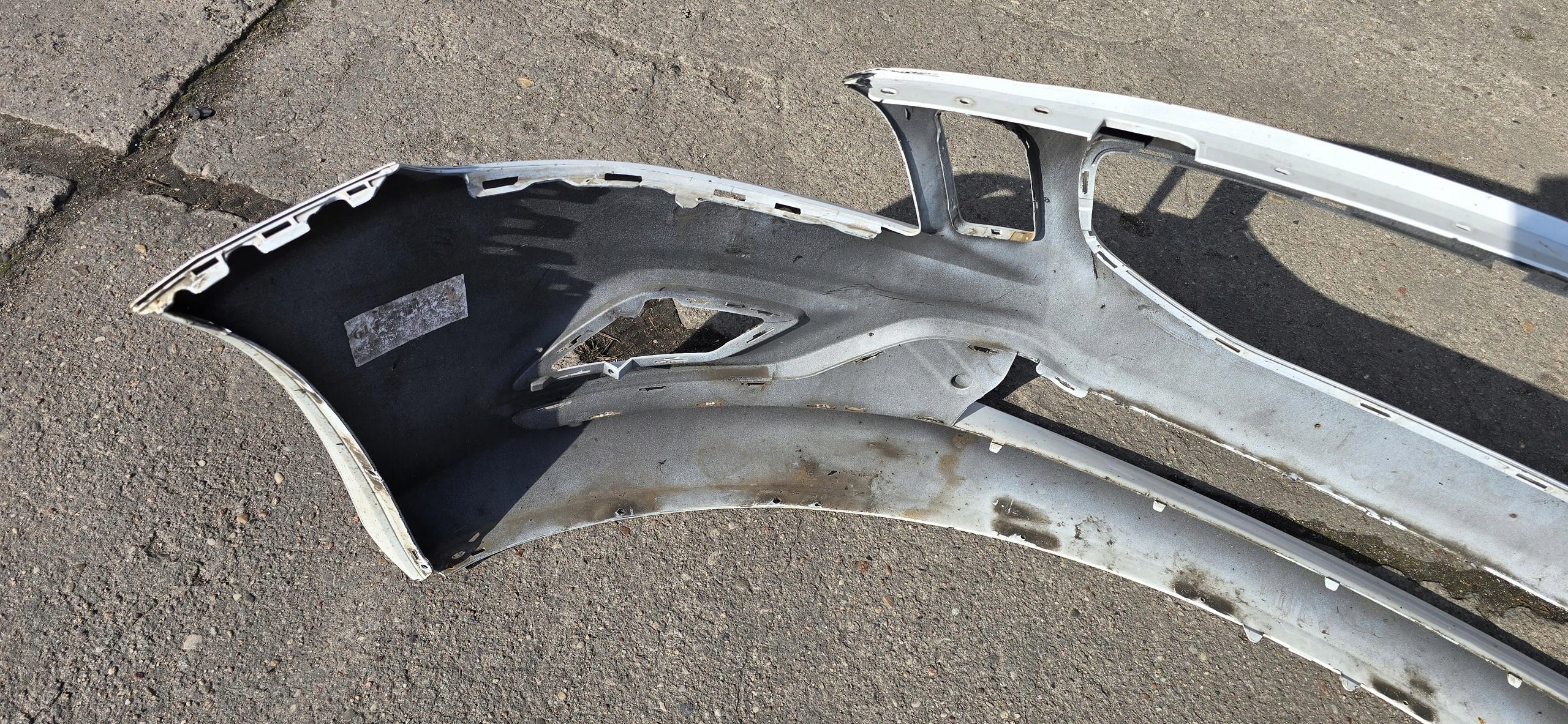 front bumper front VOLVO S60 II V60 and R-design 31290975 before LIFT