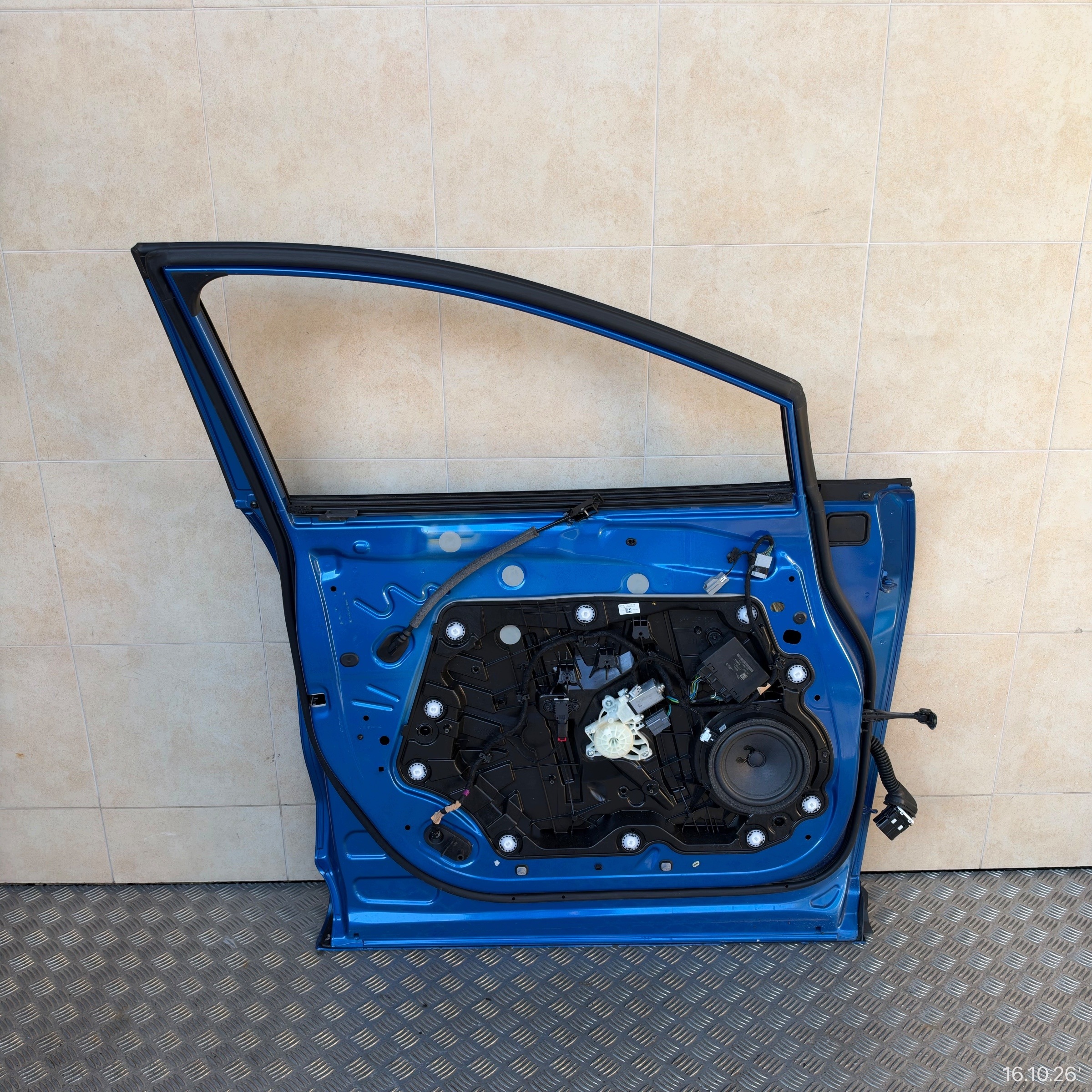 door complete front left FORD PUMA MK2 2021 year ST-LINE