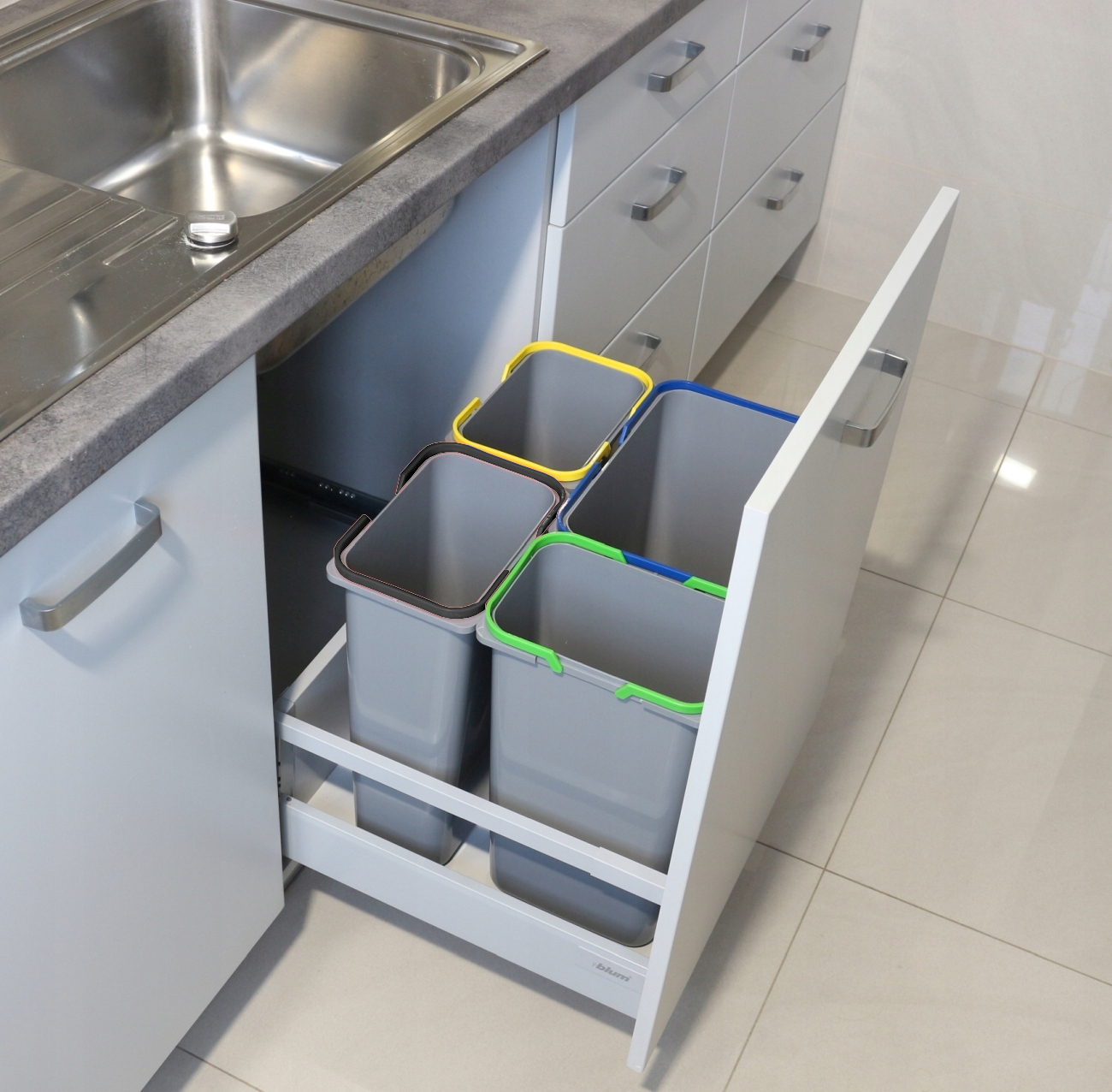 Kosz sortownik segregator pojemnik na śmieci 7L Pojemność 7 l