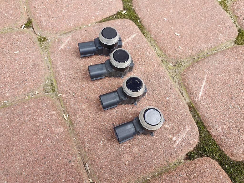 Sensor Parken PDC Opel Zafira C LIFT 39057349