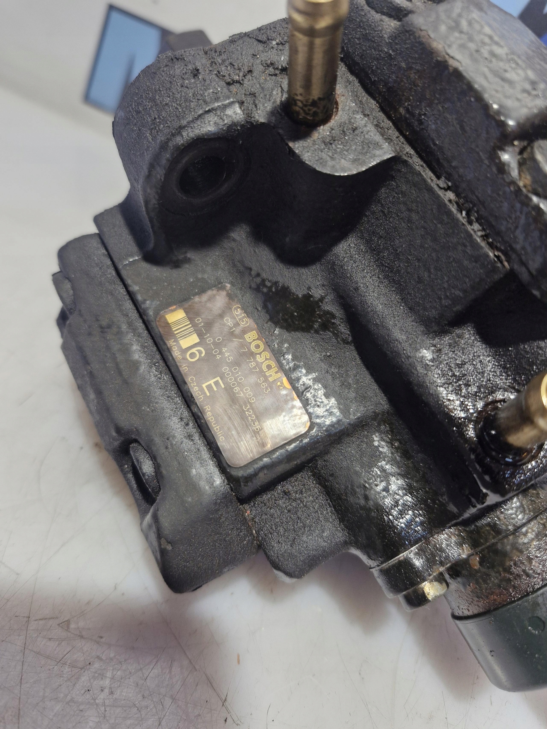 7787563 BMW E38 E38 E45 E53 injection pump CR CP1
