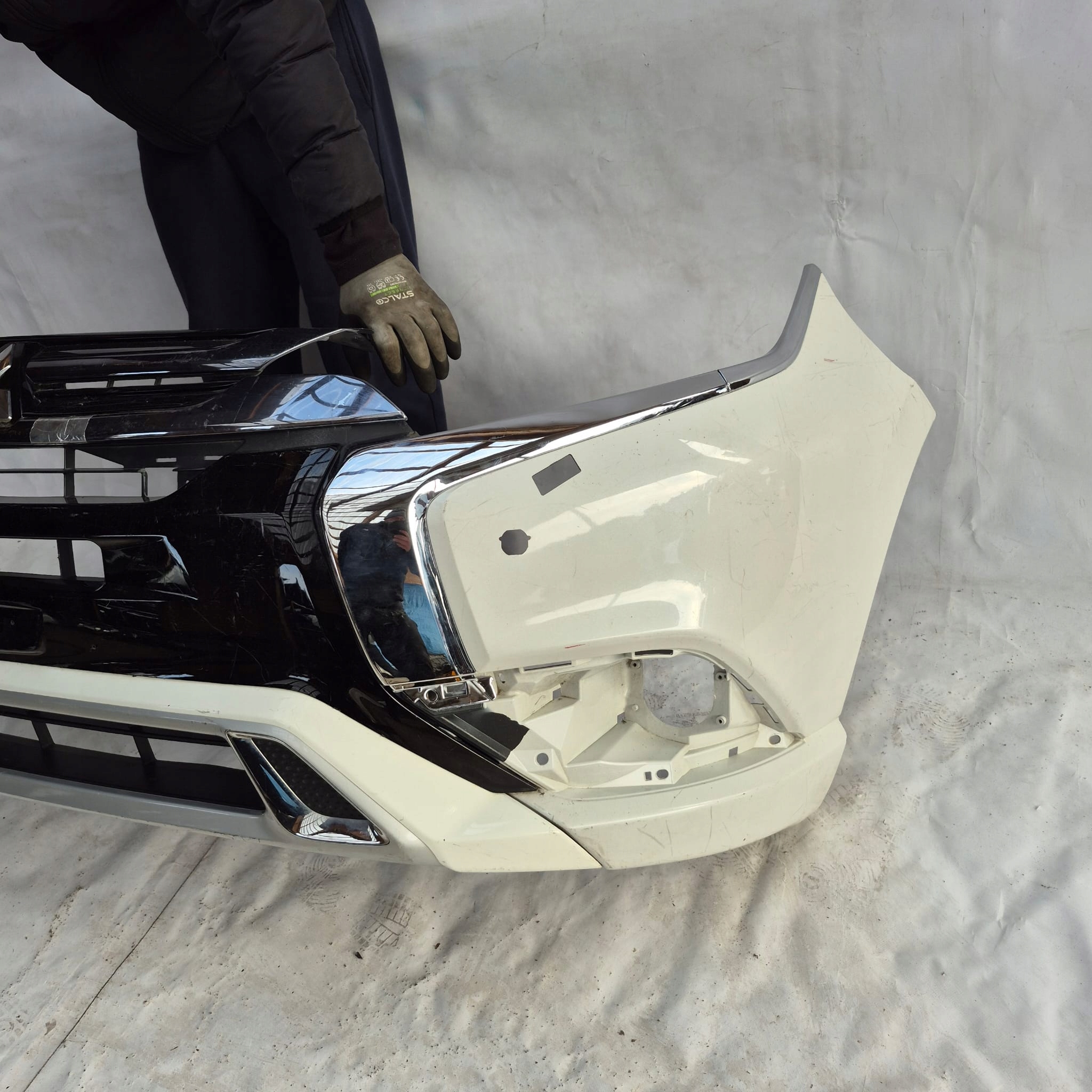MITSUBISHI OUTLANDER III DRUGI LIFT 18- bumper front front SPR PDC