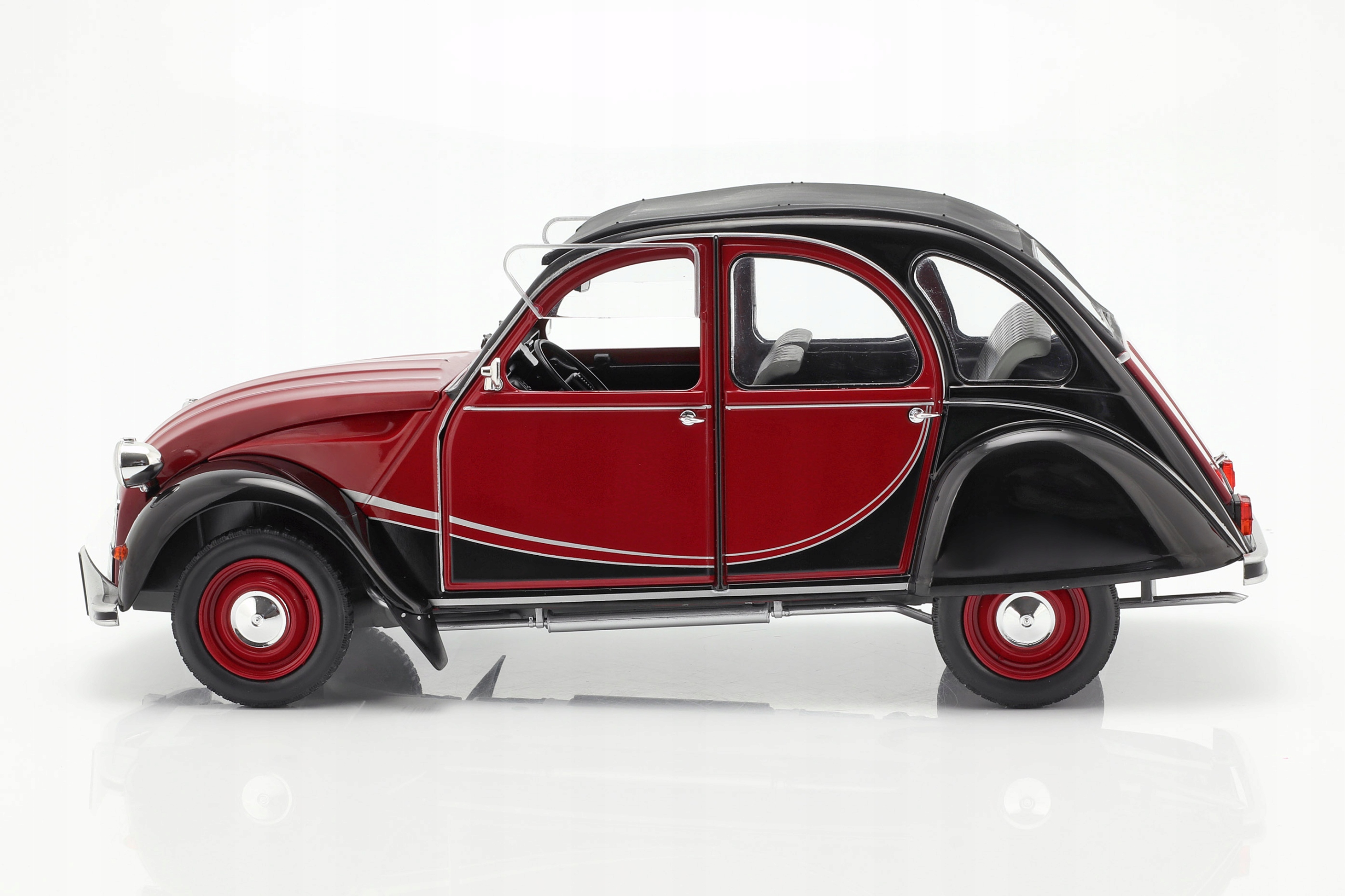 は自分にプチご褒美を Z-MODELS 1/12 シトロエン 2CV6 CHARLESTON