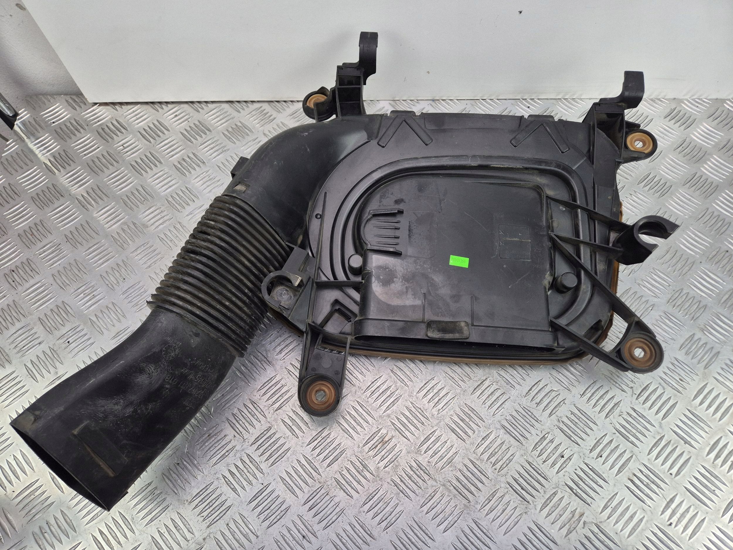 BMW X6 E71 30d motor cover 7811025 N57D30A