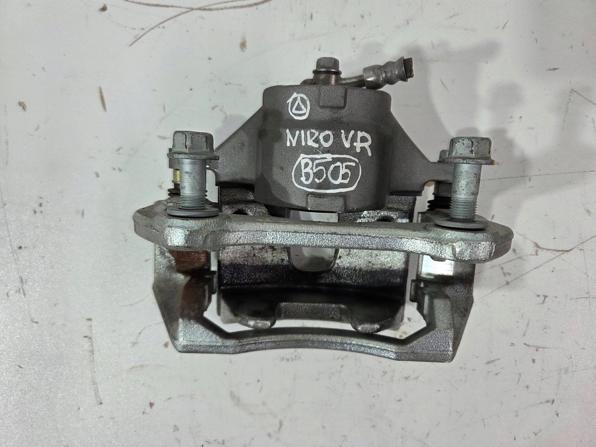 KIA Rio caliper brake front right E6C1DT24 (B505)