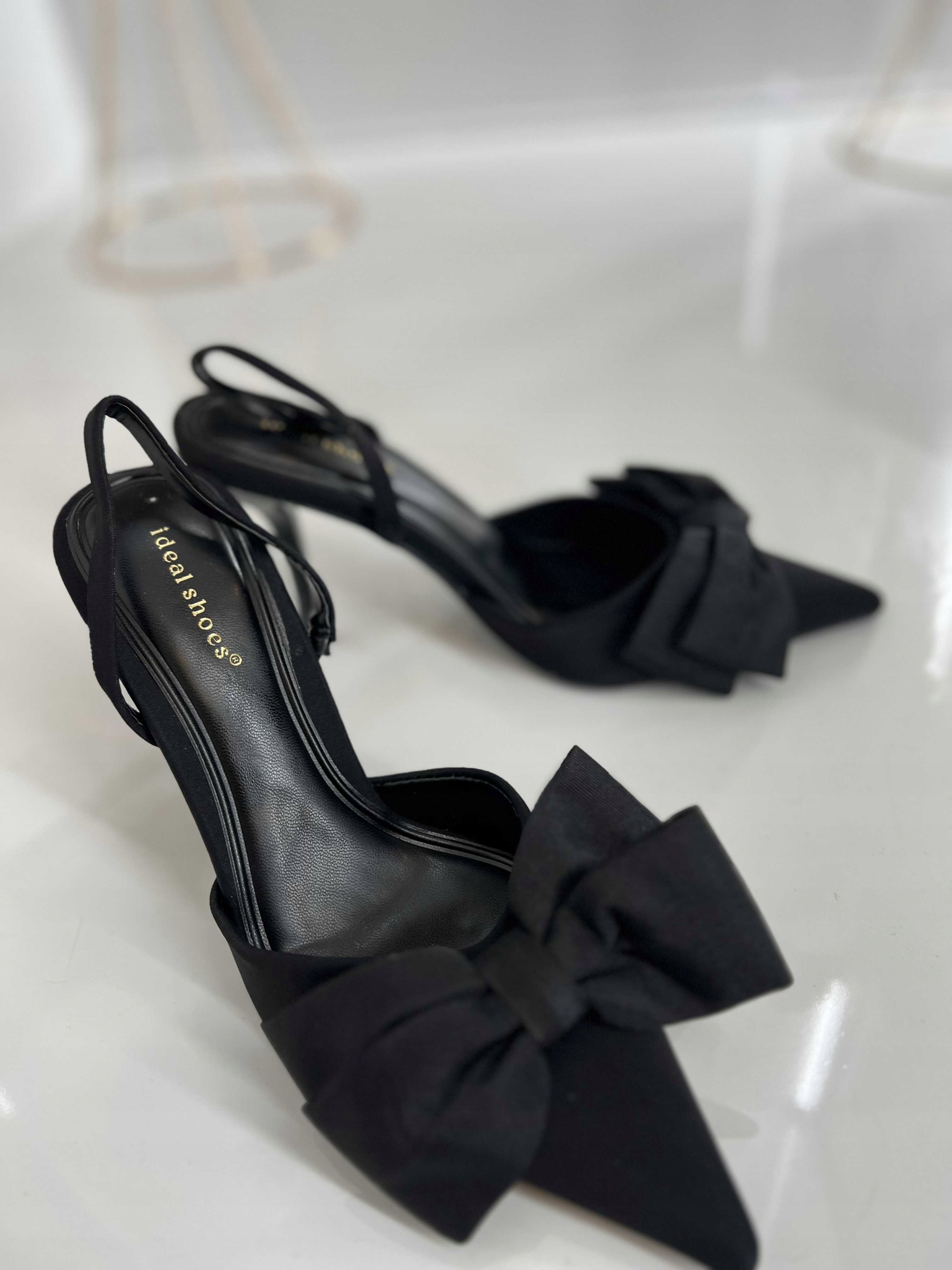 Černé elegantní sandály na podpatku s saténovou mašličkou Svatební Hostina Party 36