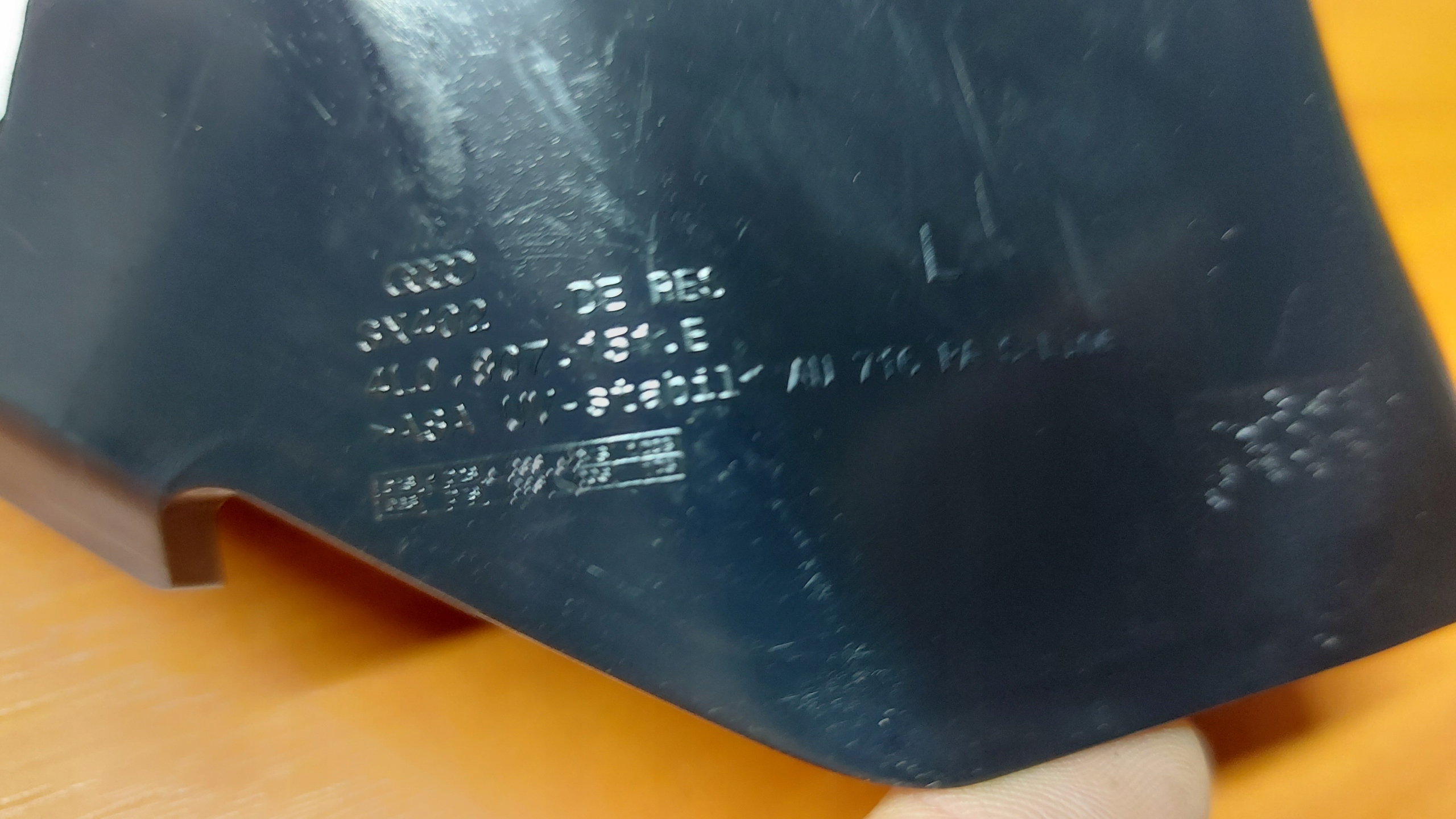 moulding grid of a bumper left left front AUDI Q7 10-15