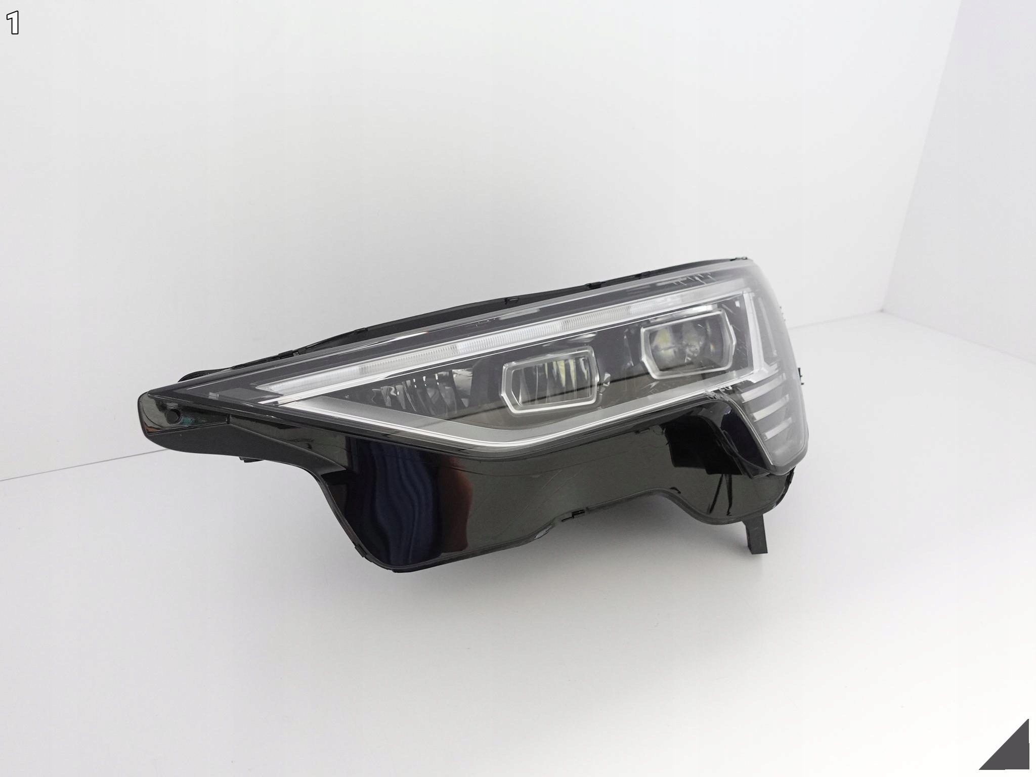 AUDI E-TRON ETRON Q8 4KE 18- light HEADLIGHT FULL LED right front EUROPA