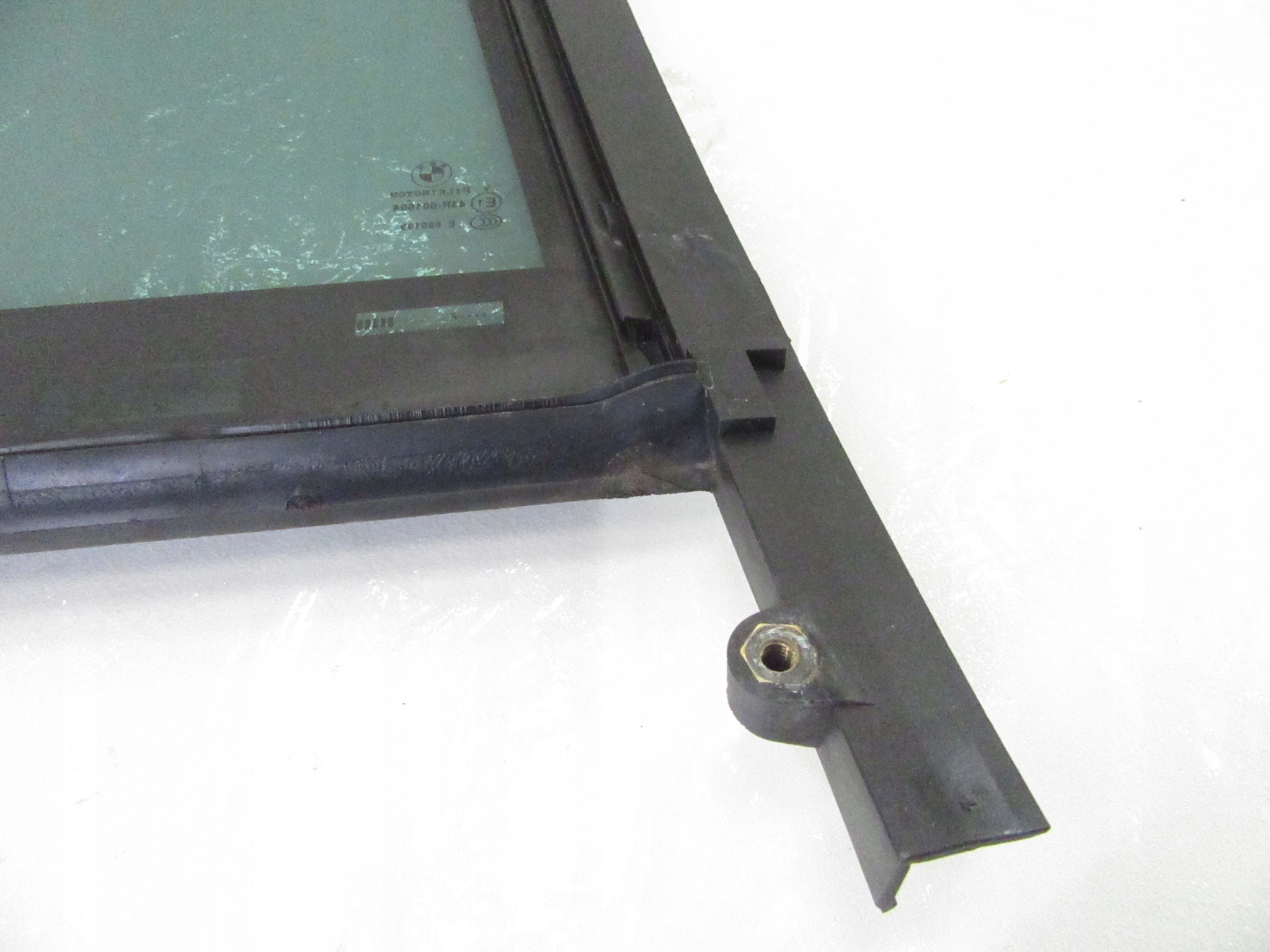 window left left rear part BMW 5 F10 sedan