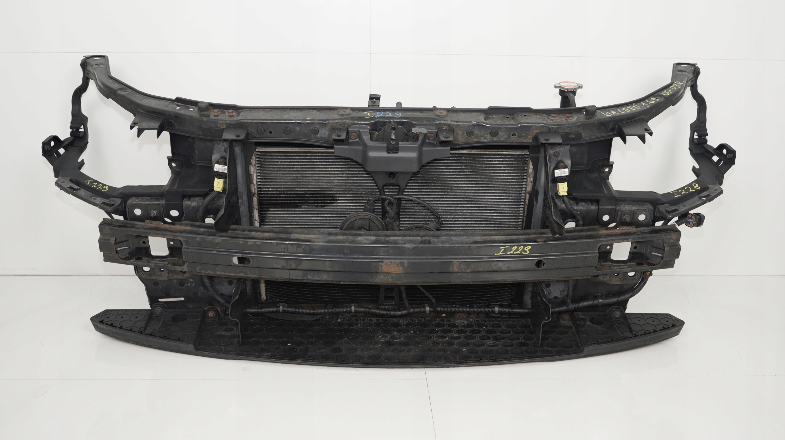 PAS PRZÓD PRZEDNI HYUNDAI I30 07-10R 1.6B