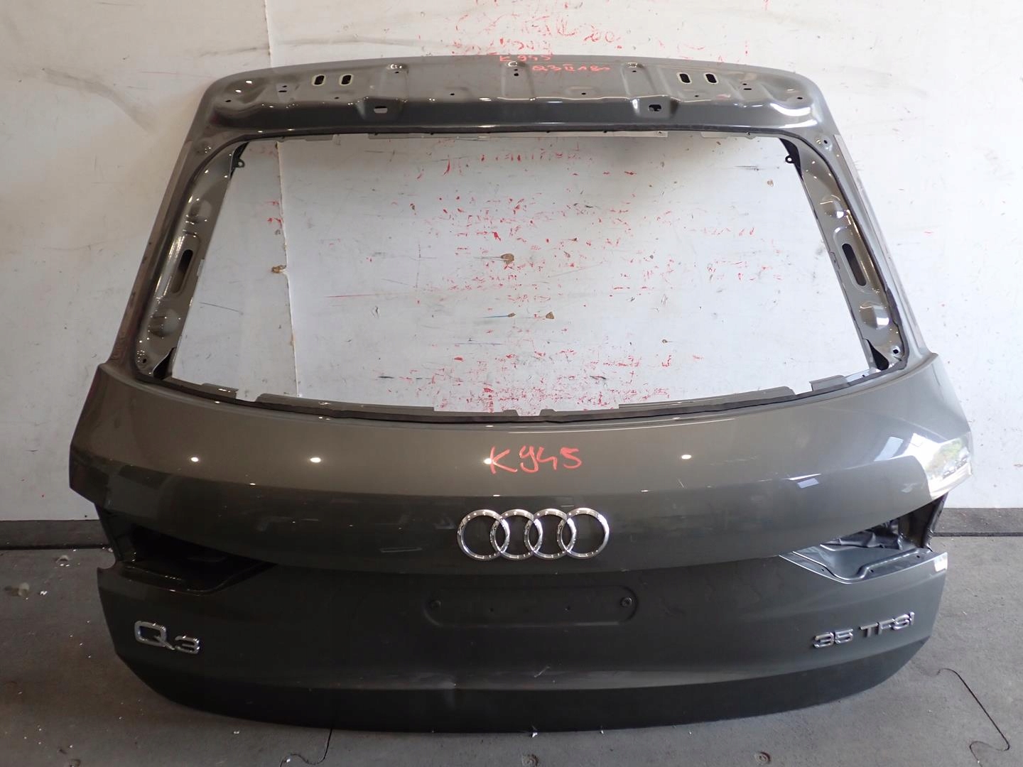 trunk door AUDI Q3 II 2018