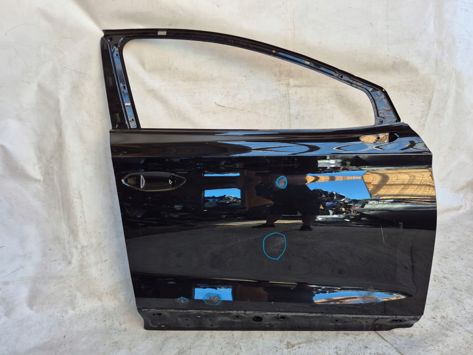 SKODA ENYAQ IV 20- door right front front