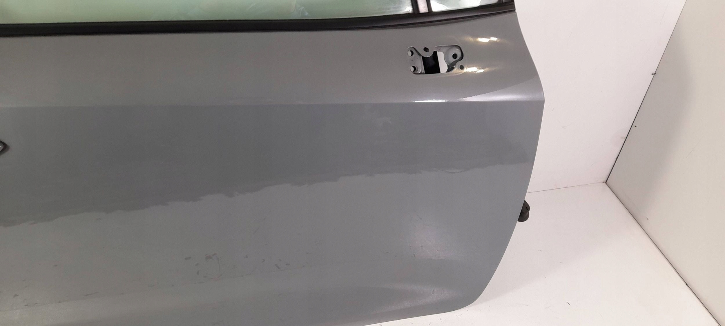 Toyota Corolla E21 door front right 1H5 (T471)