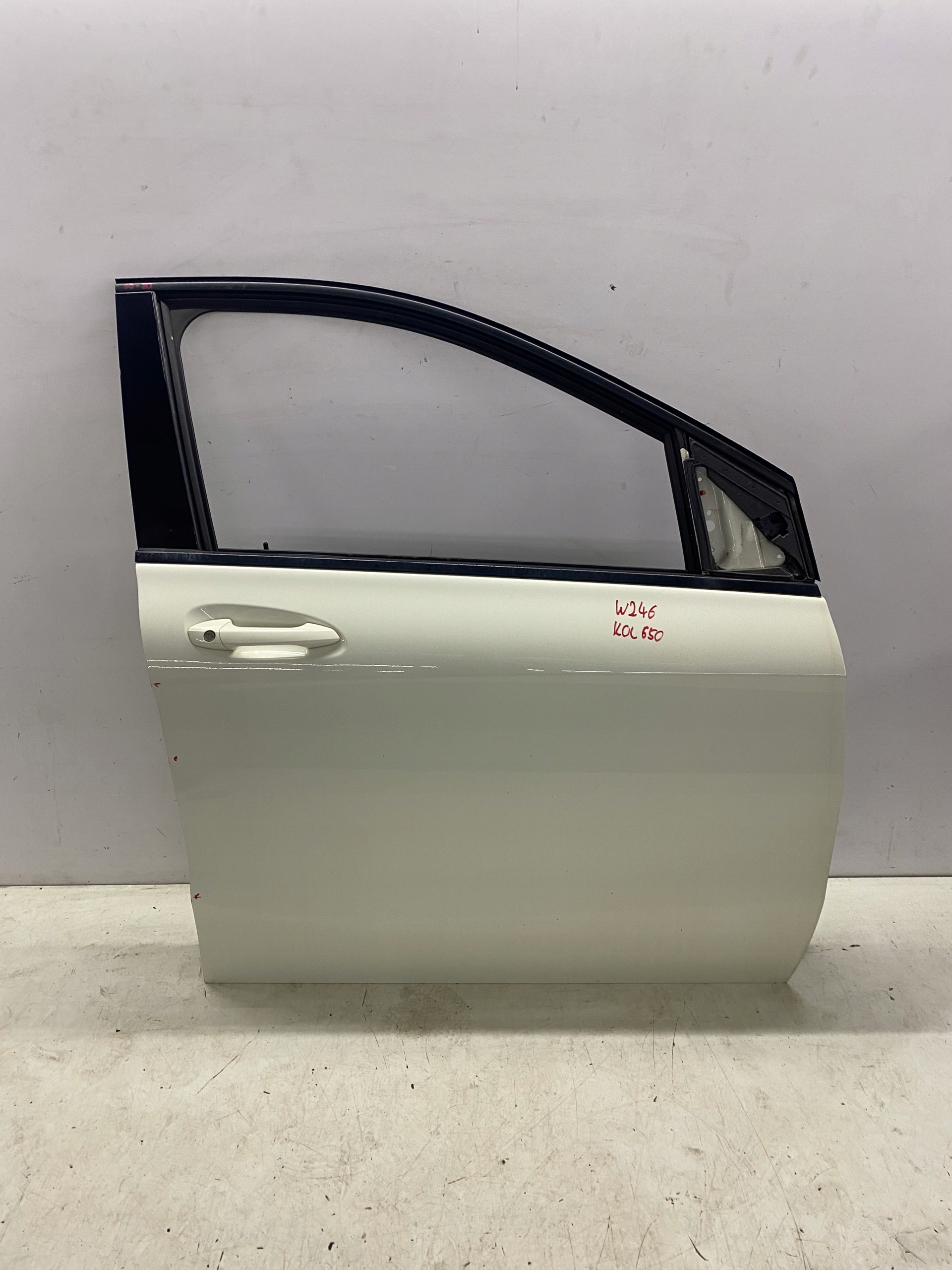 door right front right front MERCEDES B-KLASA W246 (11-14) colour 650