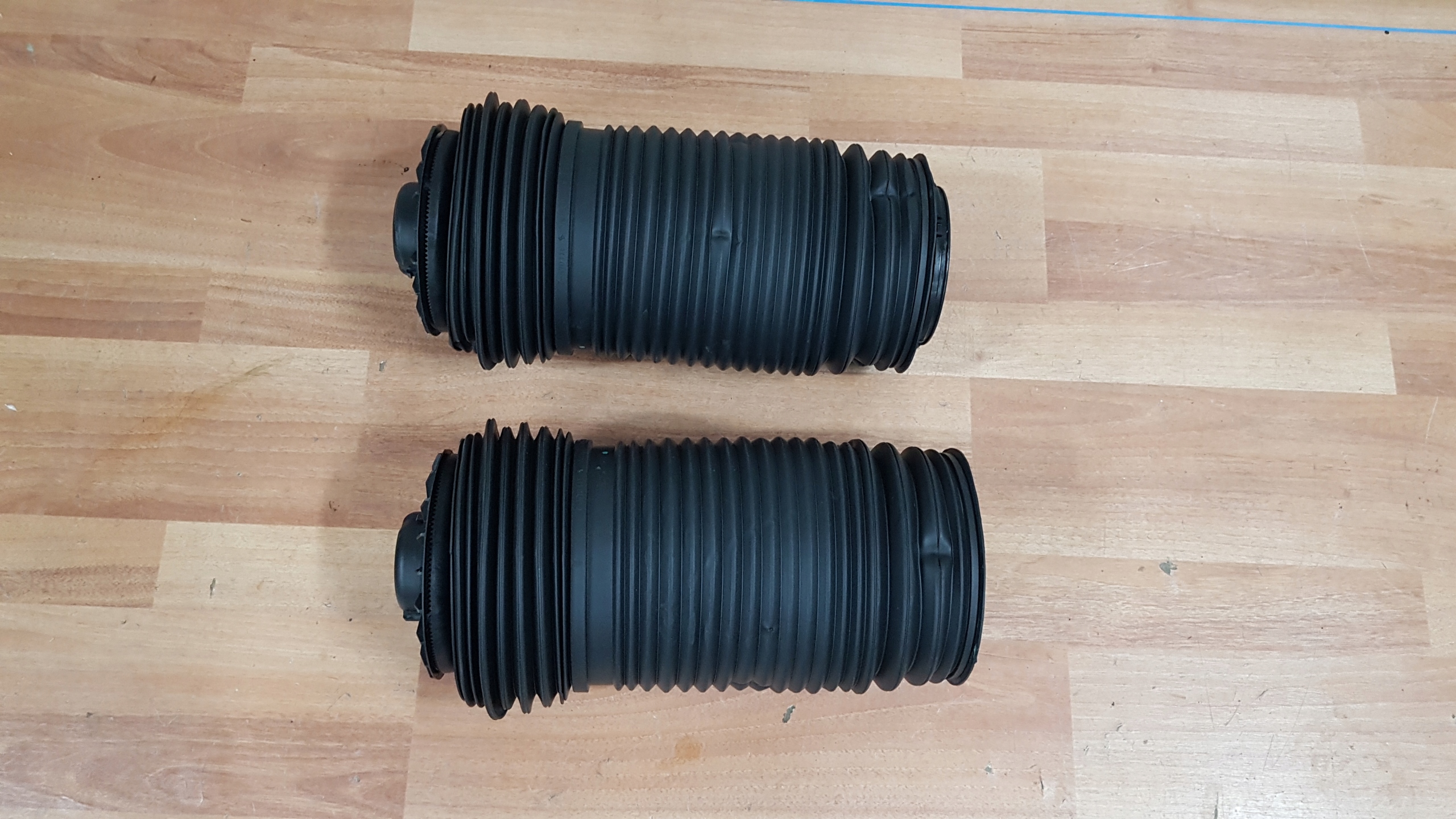 MASERATI LEVANTE ПОДУШКА ЗАДНЯ ХУТРО AIRMATIC