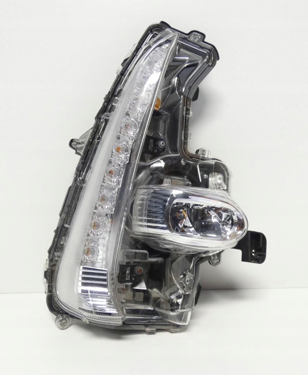 TOYOTA PRIUS II 2 99226-9100R 2017- ГАЛОГЕН правый передний led