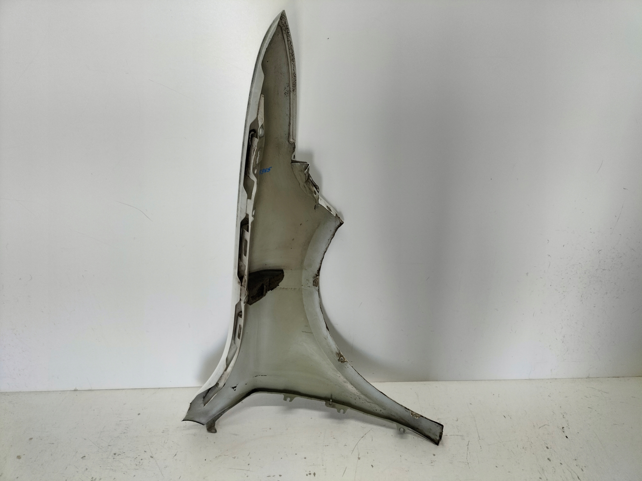 fender front front left SKODA SUPERB II 08-13