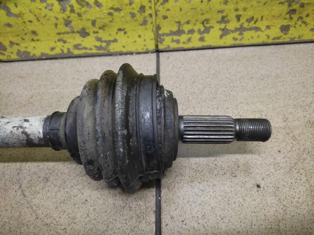 VW GOLF II 1.6 D semi-axis left PROD