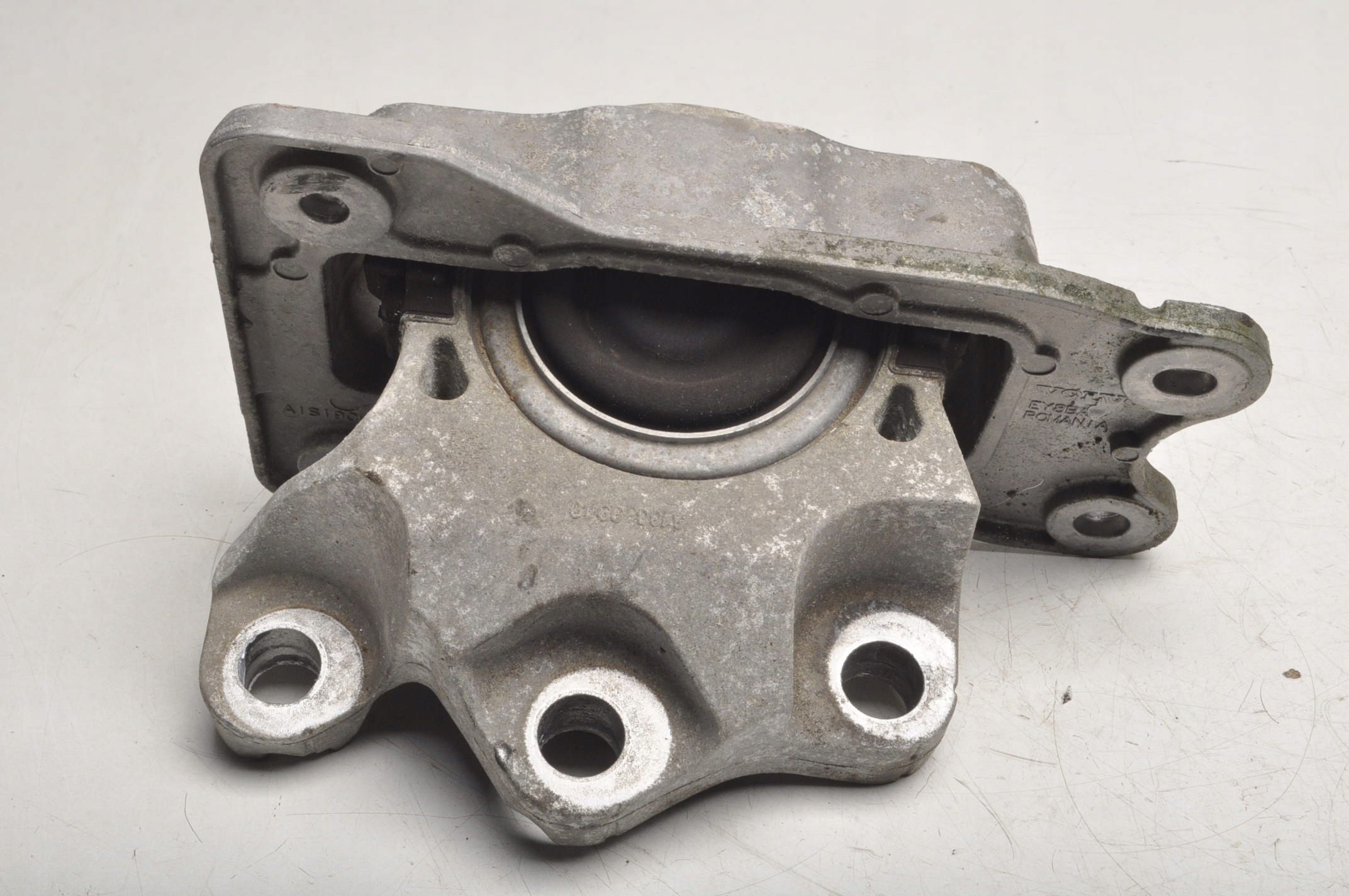 VOLVO XC90 II ŁAPA PODUSZKA SILNIKA 31339949