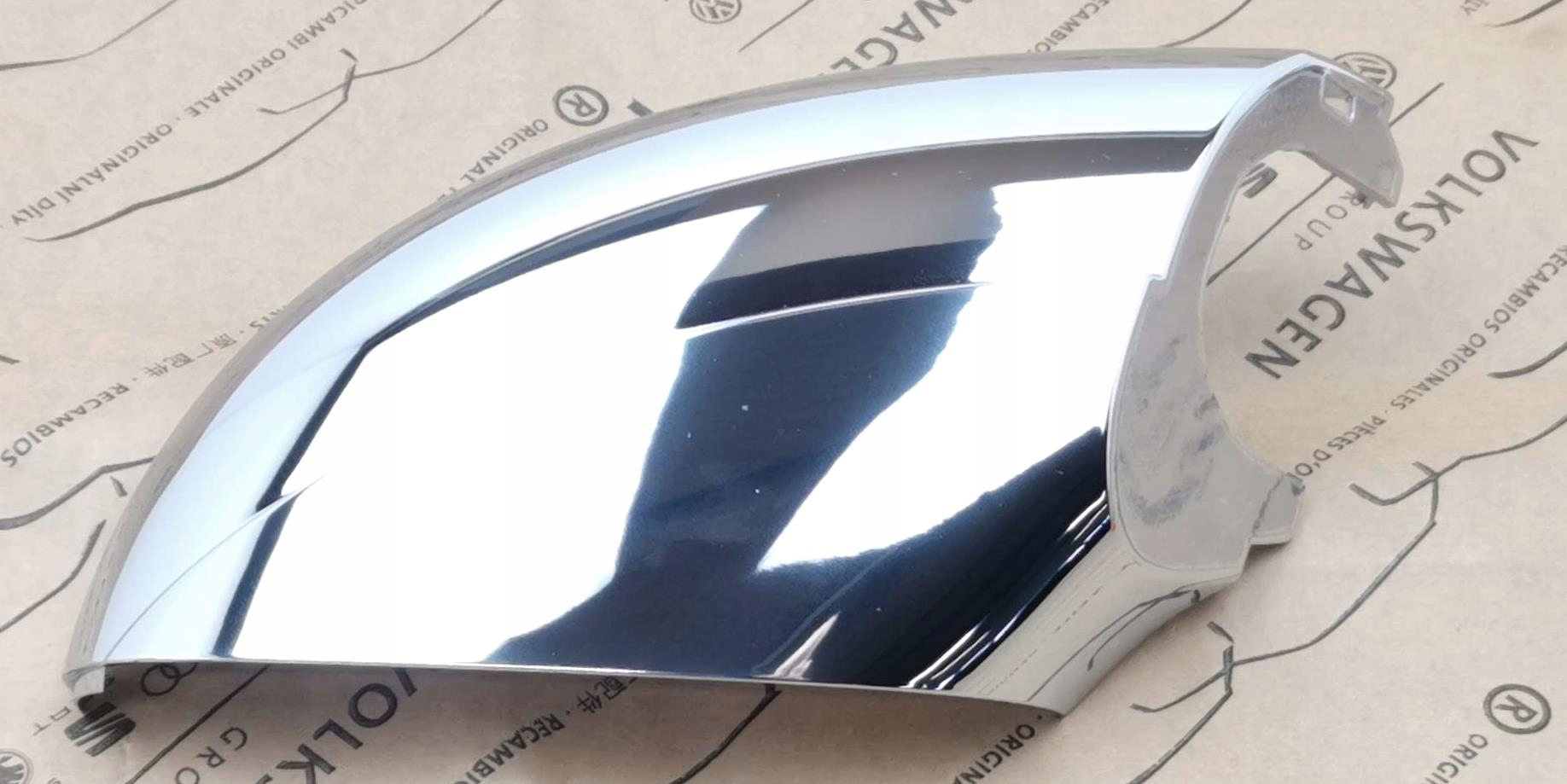 NOWA ORG OBUDOWA LUSTERKA PRAWA CHROM VW AMAROK II 2HH857604A