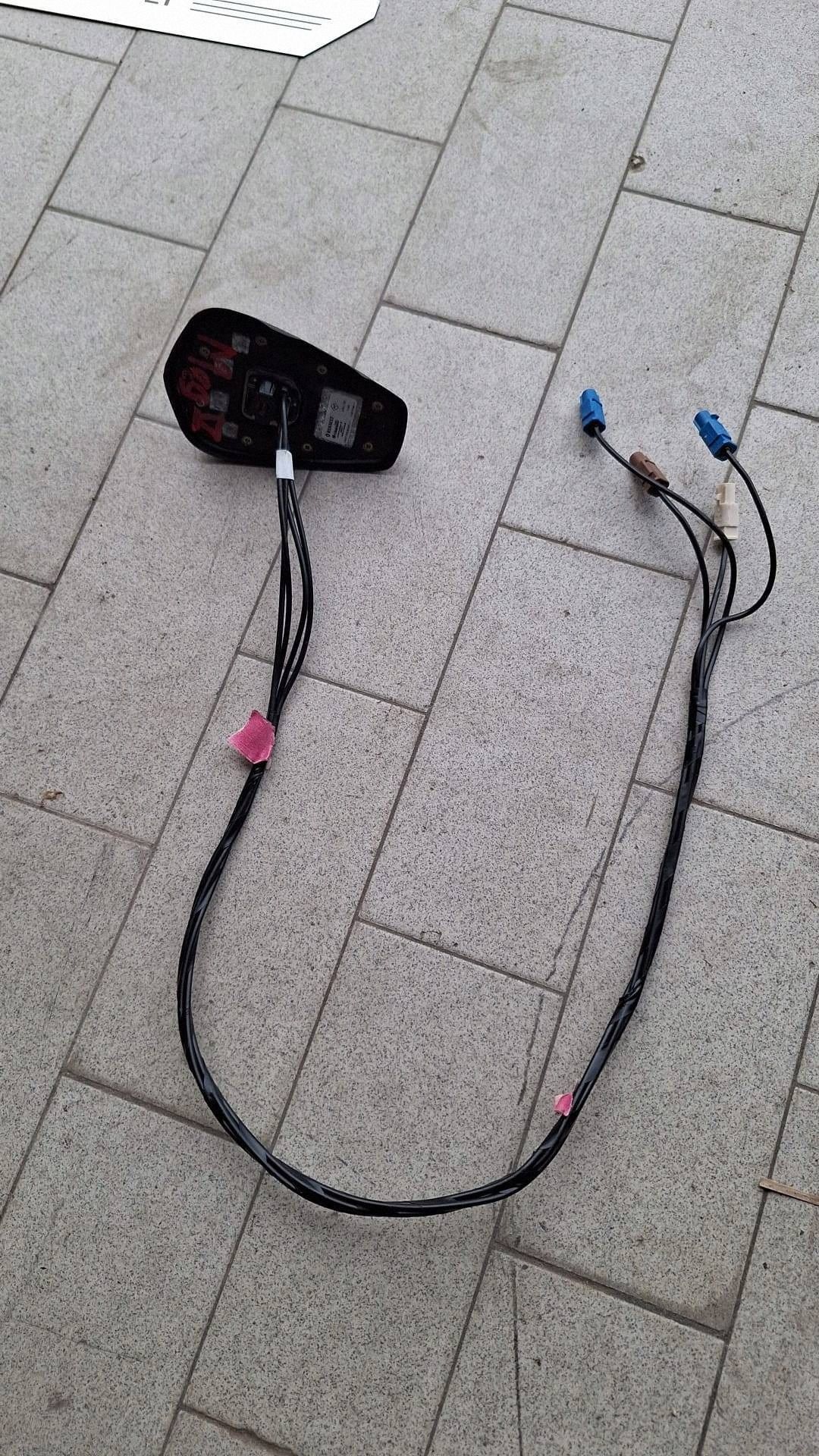 Antena radiowa Renault Megane E-Tech 282168364R