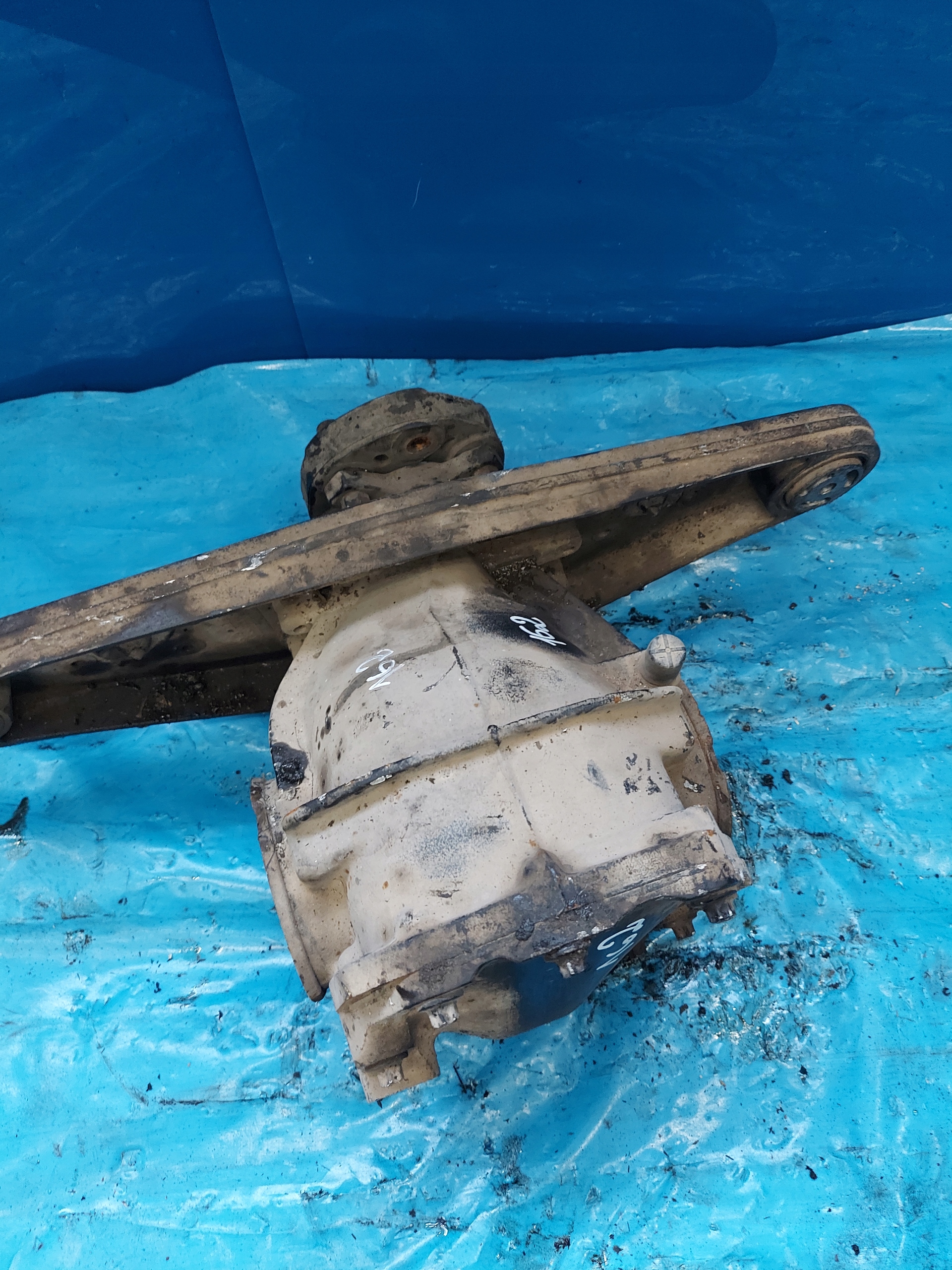 REDUKTOR diff MERCEDES W211 2.47 A2303510508G rear part