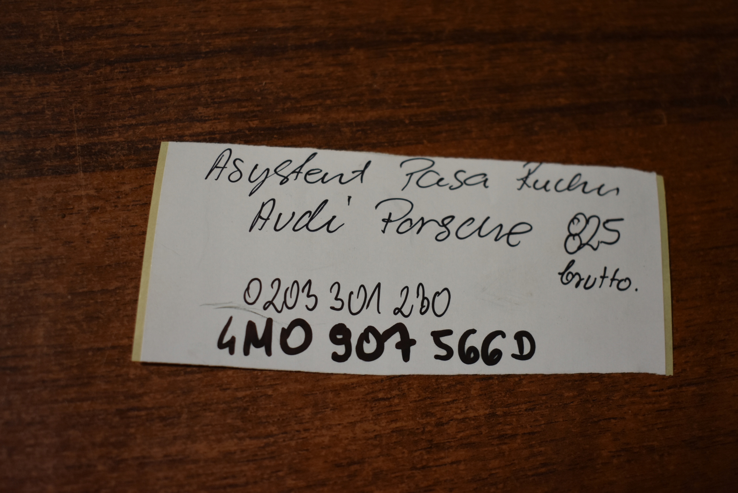 IDEALNY ASYSTENT stěny RUCHU AUDI PORSCHE 1