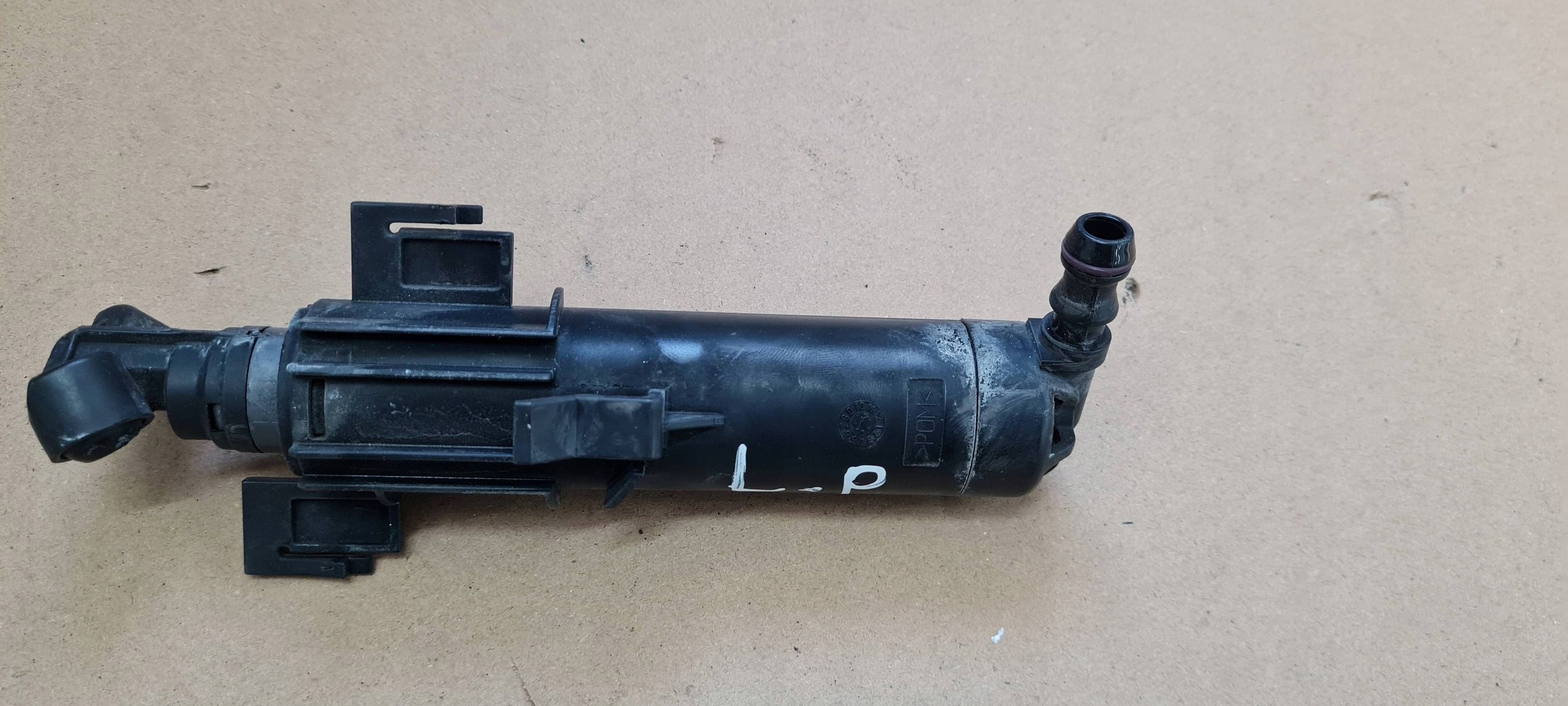 S4 B8 A4 washer lights left front 8K0955101B