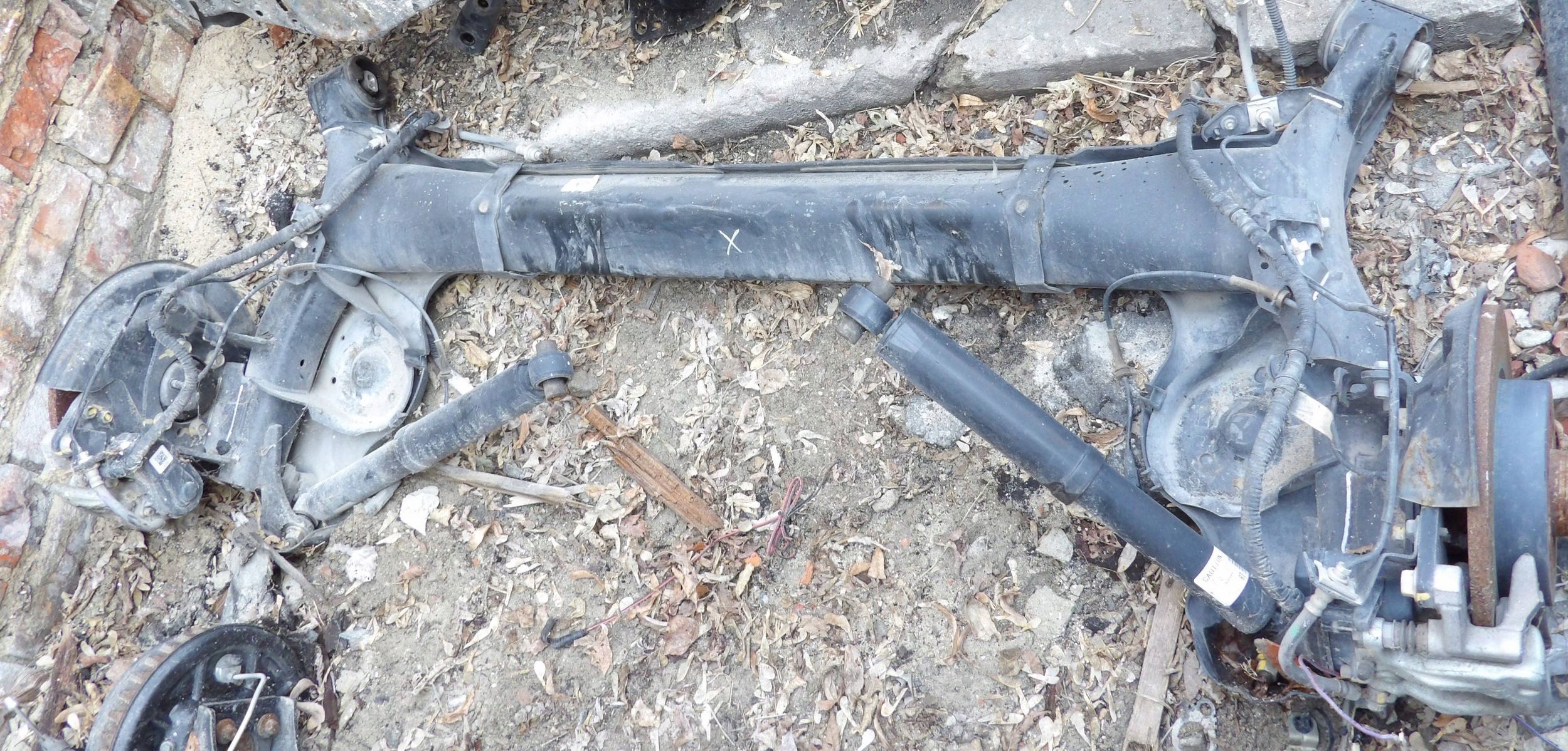 OŚ TYLNA NISSAN QASHQAI J11/RENAULT KADJAR