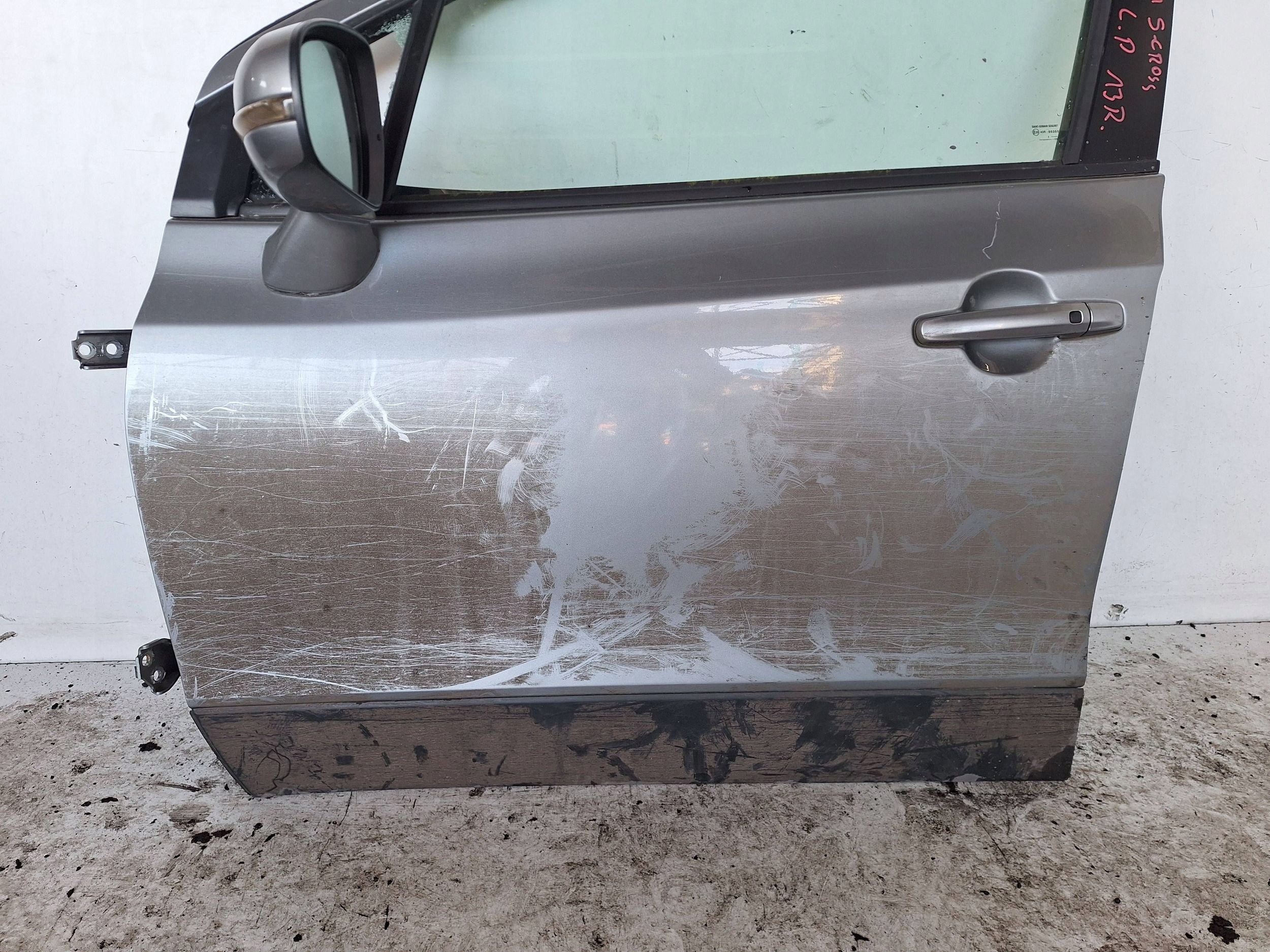door front front side left Suzuki SX4 S-Cross
