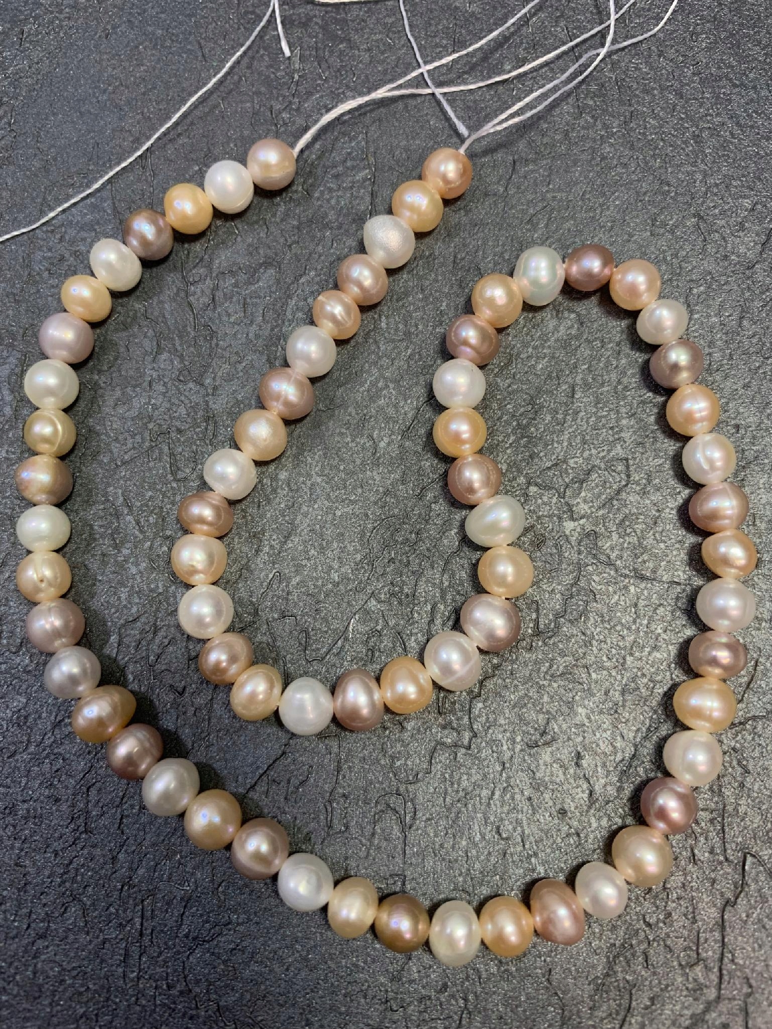 Perla Vícebarevná Přírodní 6 mm Šňůra