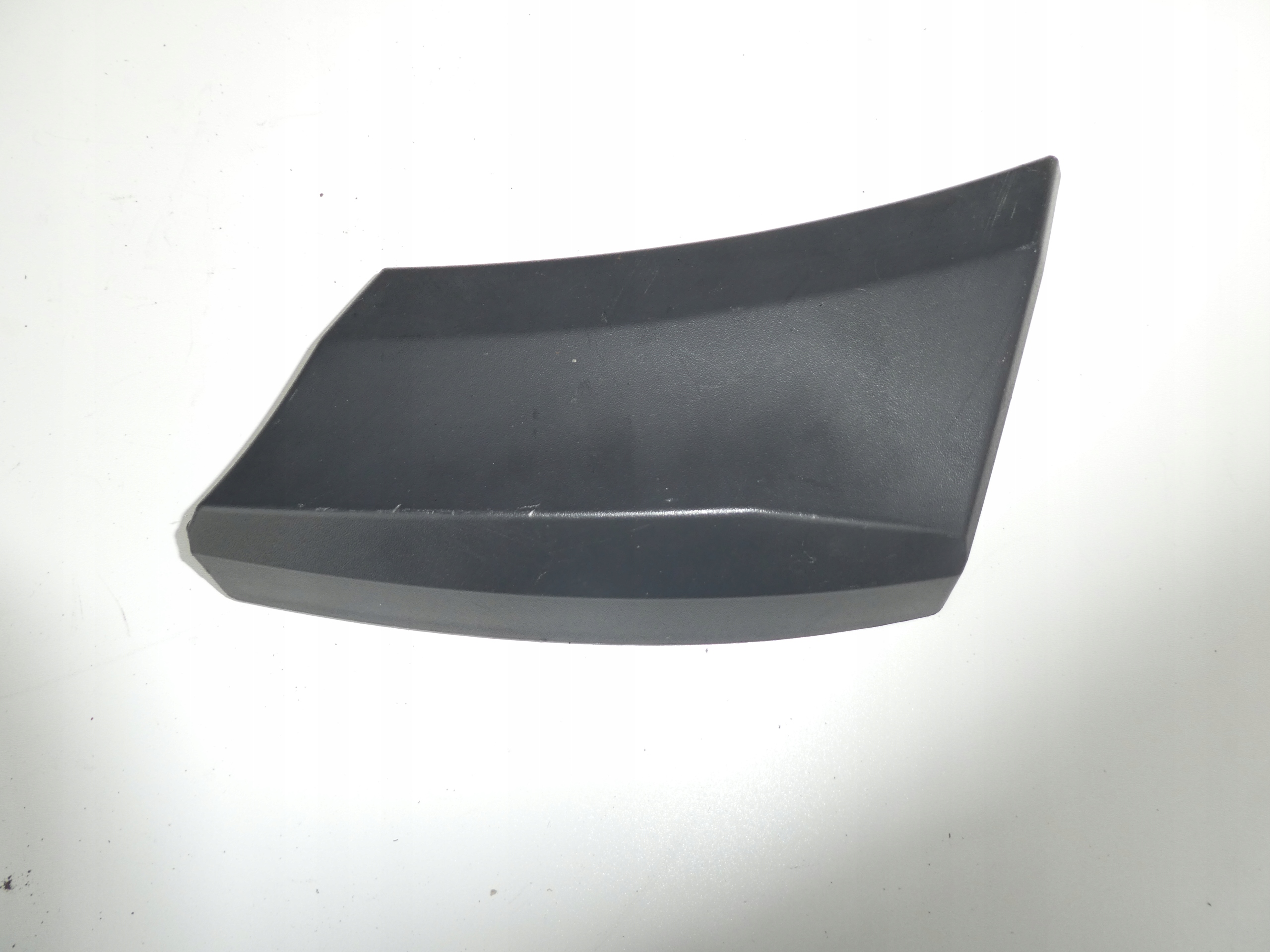 CRAFTER krytka blatníku předek A9066904782