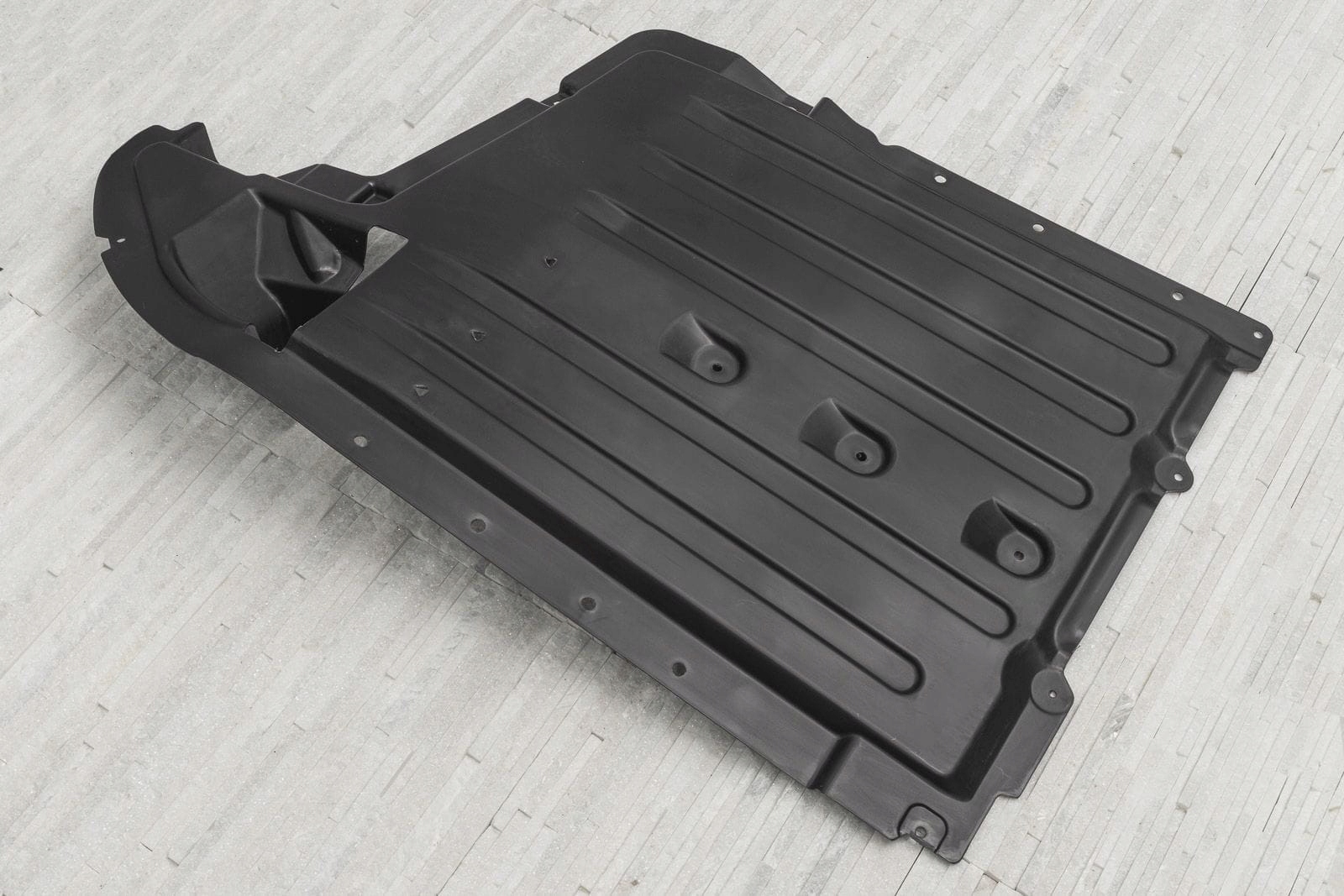 BMW X5 G05 2018+ OSŁONA PODWOZIA ŚRODKOWA 51487468797 Typ samochodu Samochody osobowe