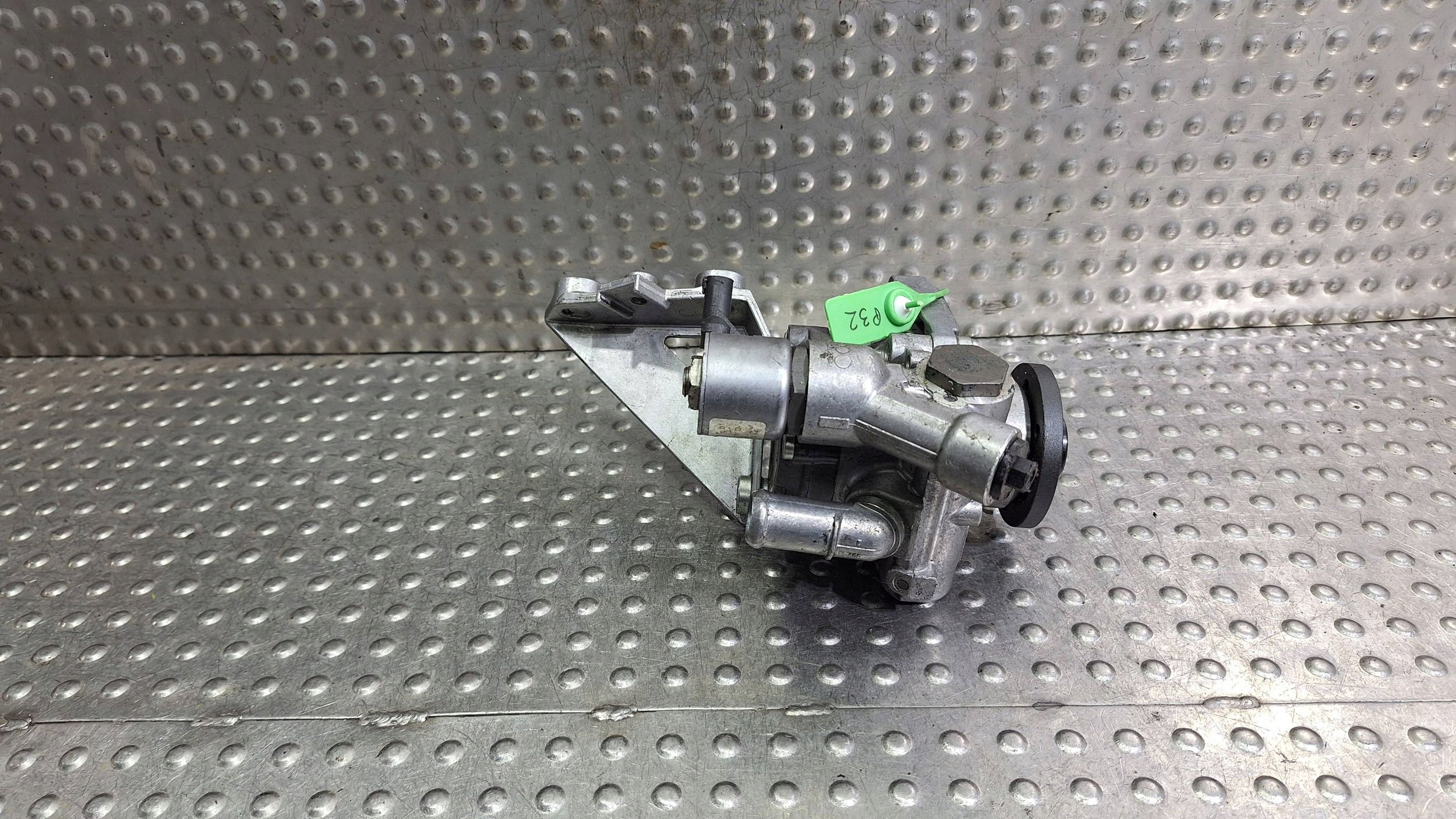 servo pumpa 6769766 6762178 7697974105 BMW SERIA 5 E60 E61 E63 E64