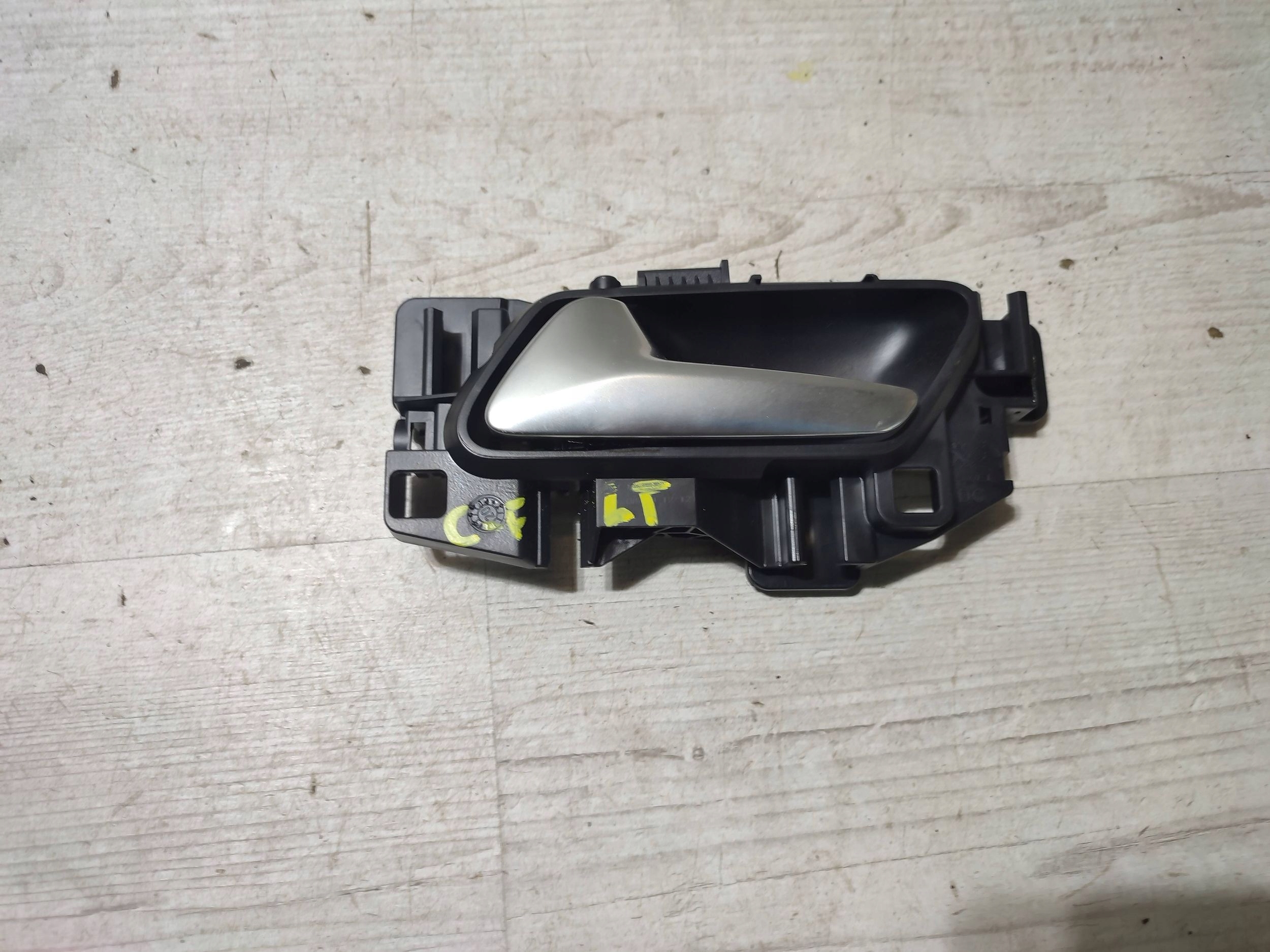 Opel Corsa F 2020 rear part side left handle inner