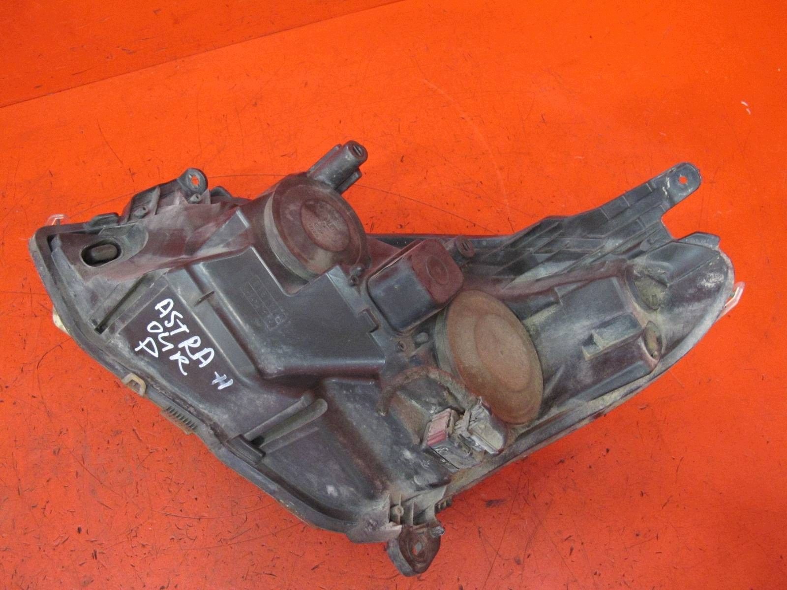 OPEL ASTRA H 3 III 04- light REFLEKTOR right front front HELLA EUROPA