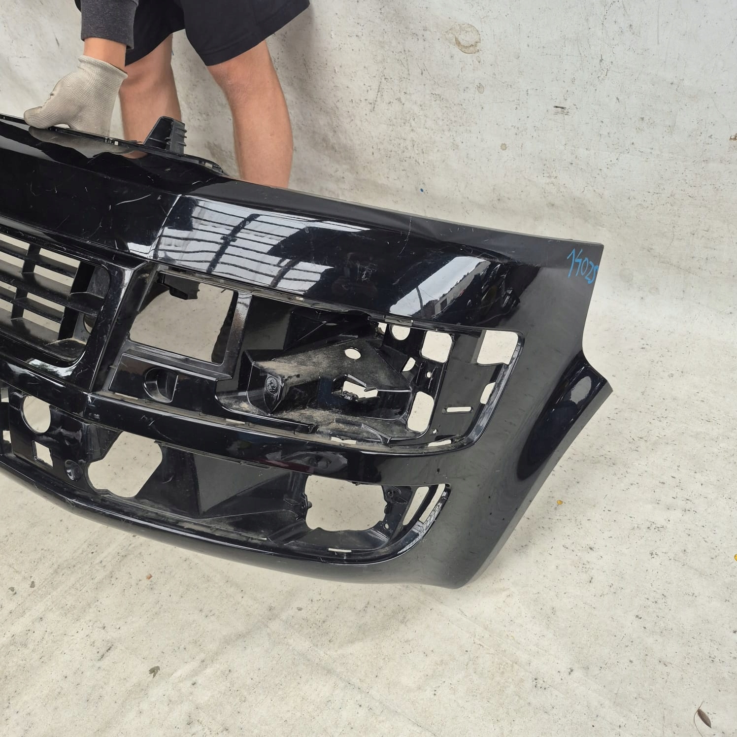 VW TRANSPORTER T5 MULTIVAN LIFT 09-15 nárazník předek přední PDC