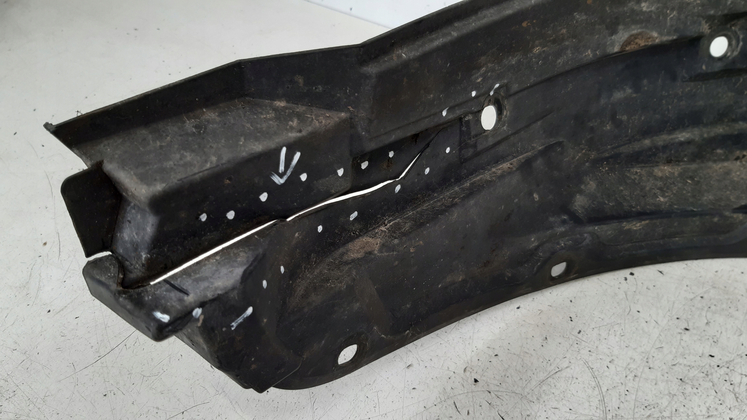 mudguard left front 538760H020 Citroen C1