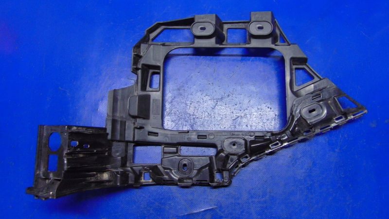 bumper bracket right rear part VW TOUAREG II 7P 10-17R