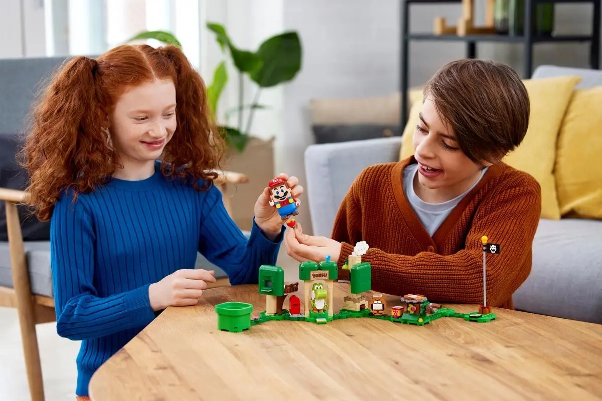 LEGO Mario Dom Prezentów Yoshiego Zestaw 71406 Liczba elementów 246 szt.