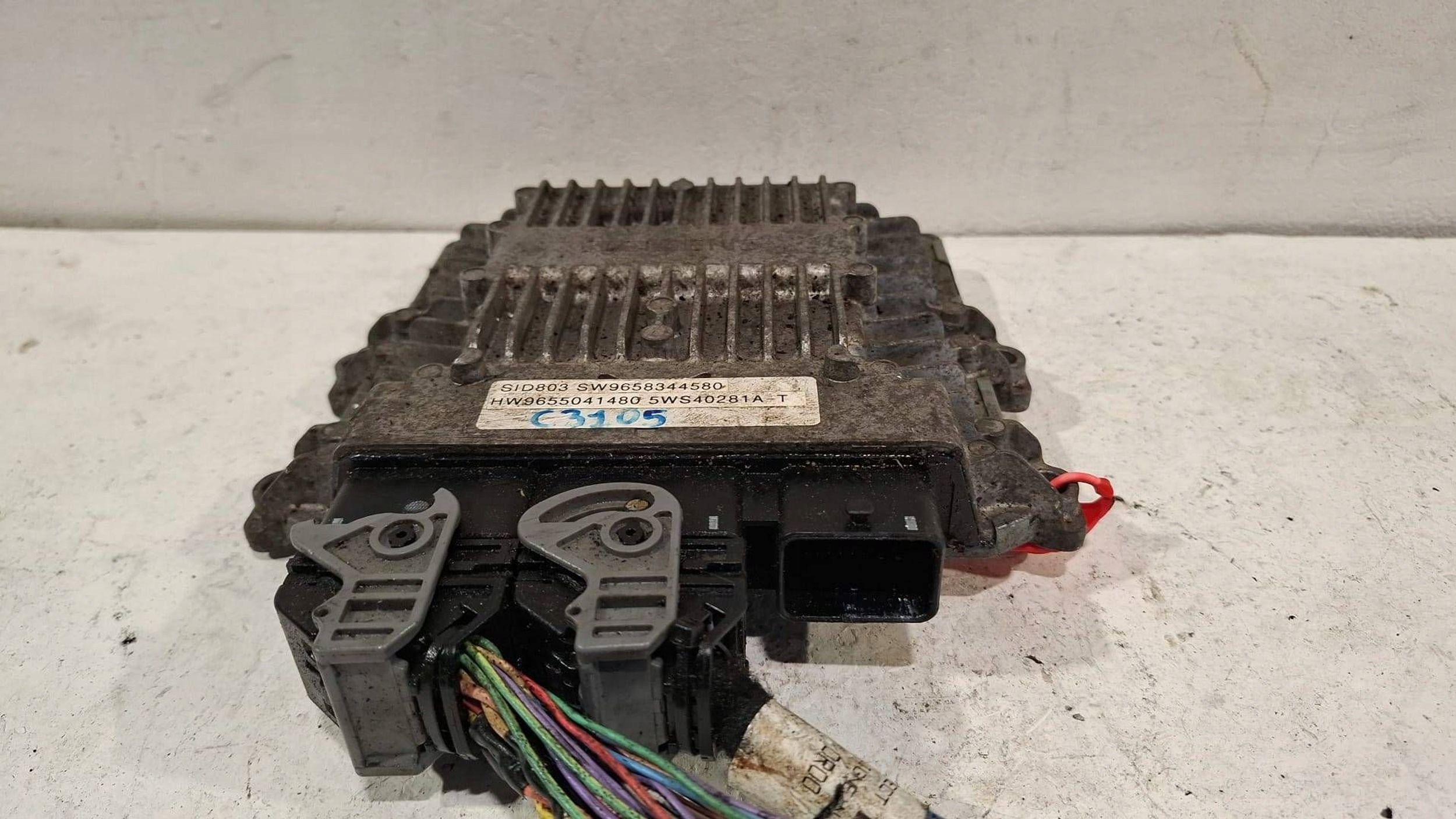 control unit of the engine computer 9655041480 Citroen Peugeot 2.0 HDI