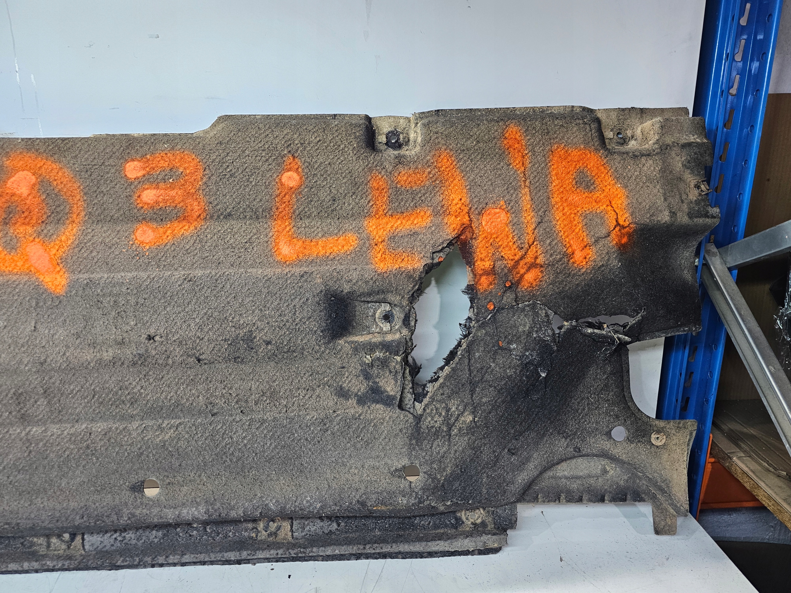 cover chassis central left DUZA AUDI Q3 8U 8U0825207