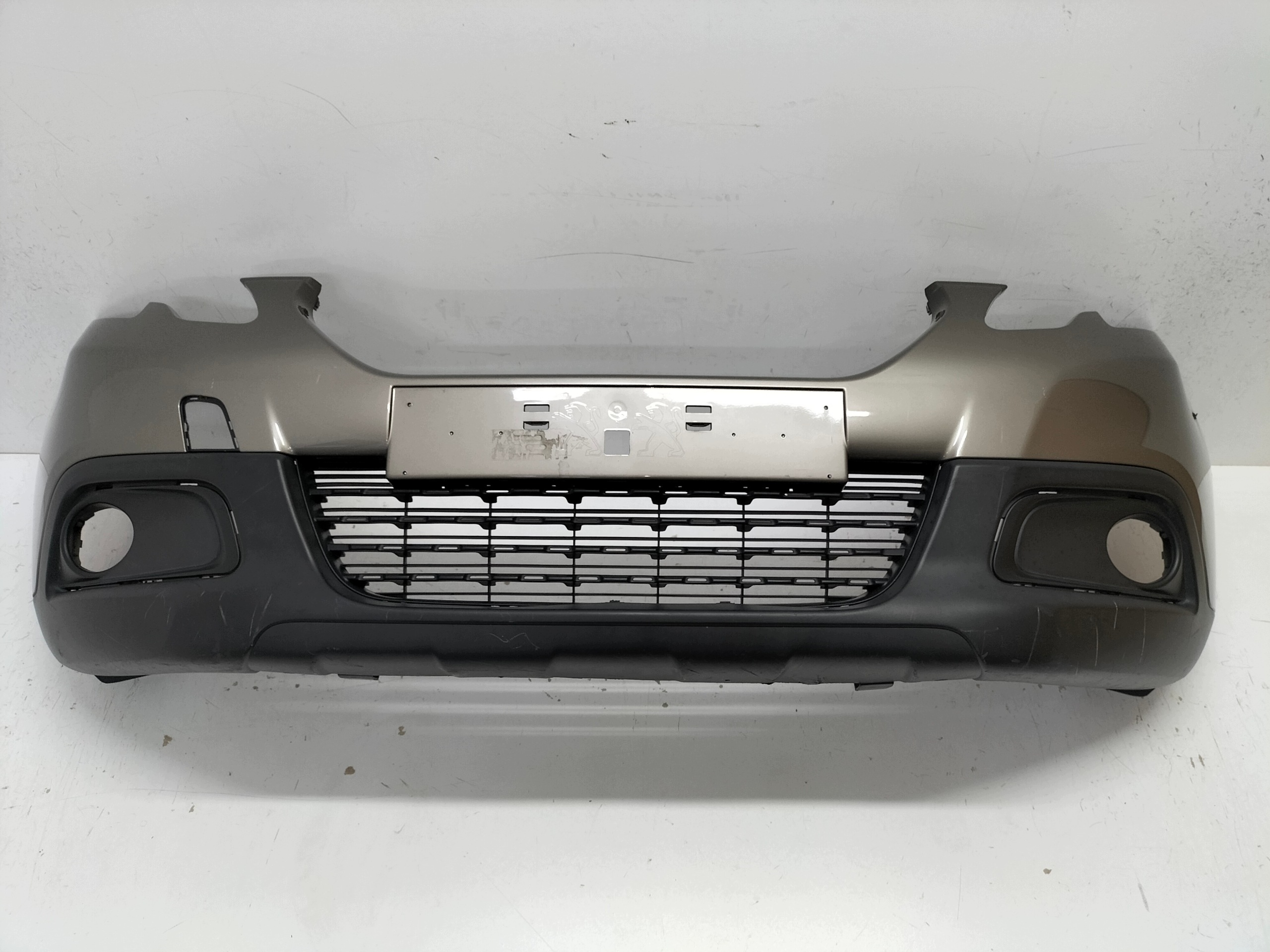 front bumper front PEUGEOT 2008 13-16 wersja without czujnikow PDC