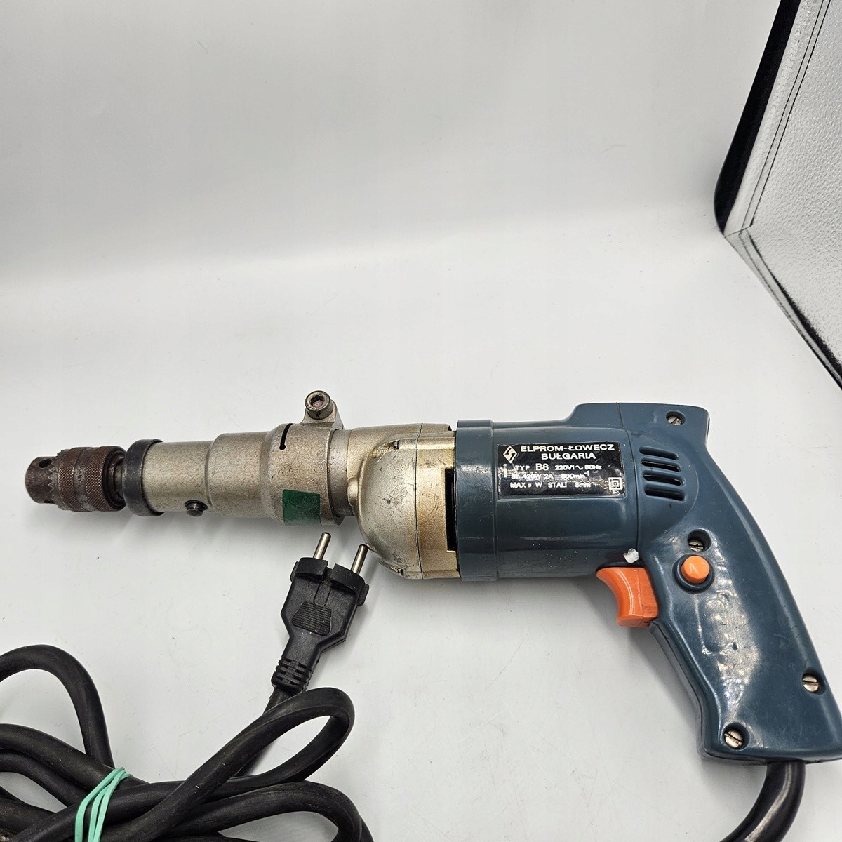 WIERTARKA BUŁGARKA BEZUDAROWA ELPROM-ŁOWECZ 420W Waga wiertarki 1.8 kg