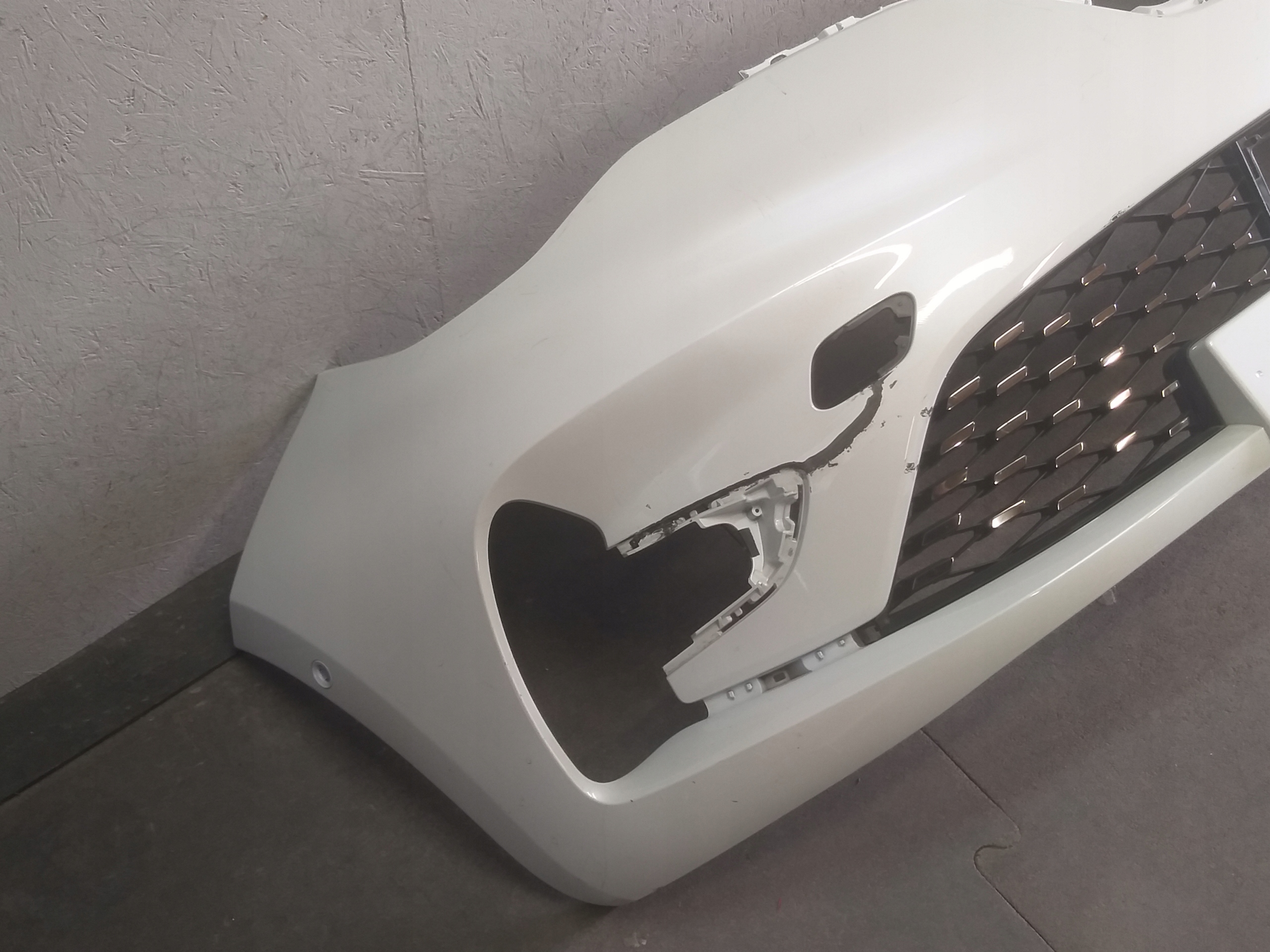 nárazník předek RENAULT ZOE LIFT