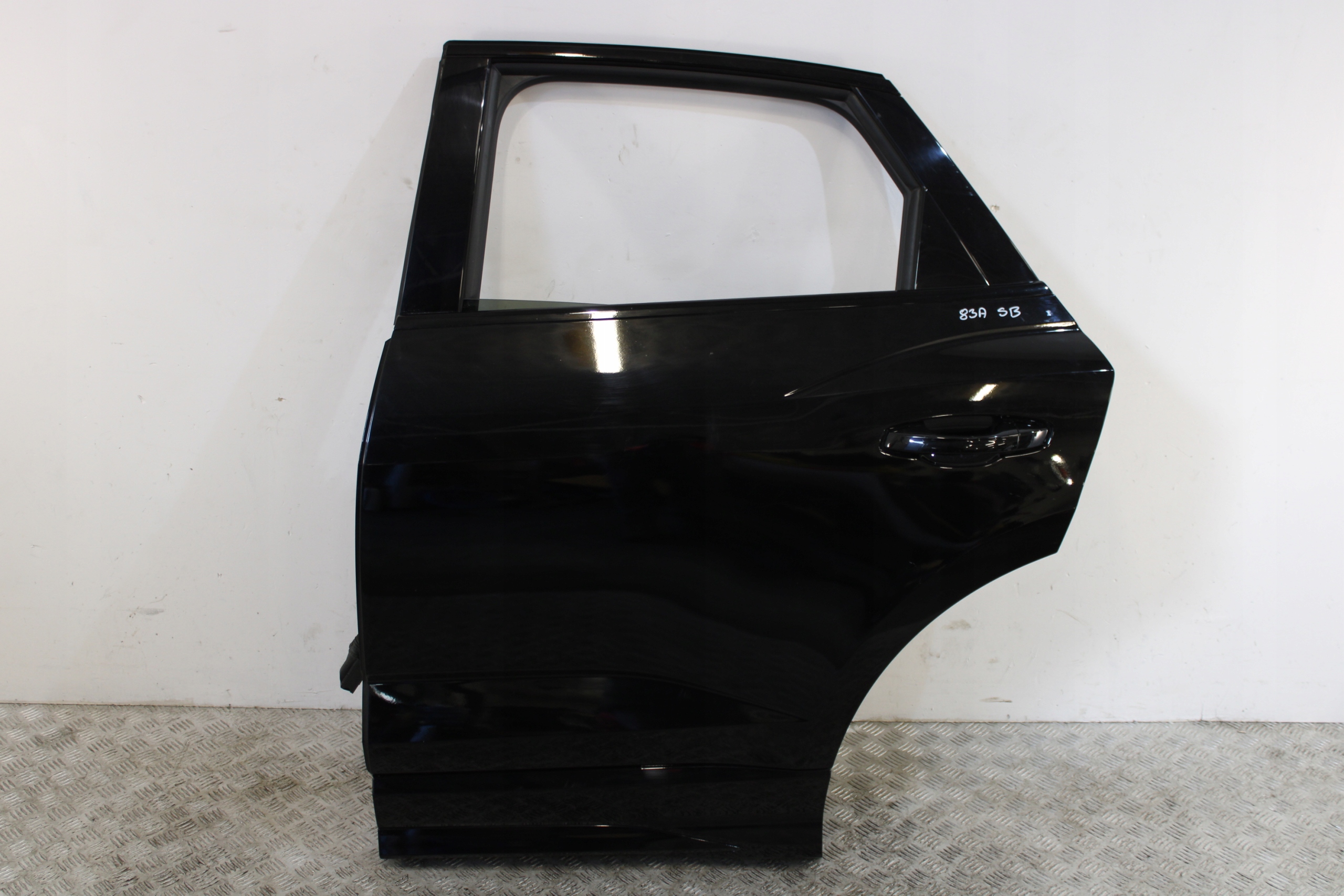 ajtó bal far bal hátsó AUDI Q3 II 2 83A S-LINE